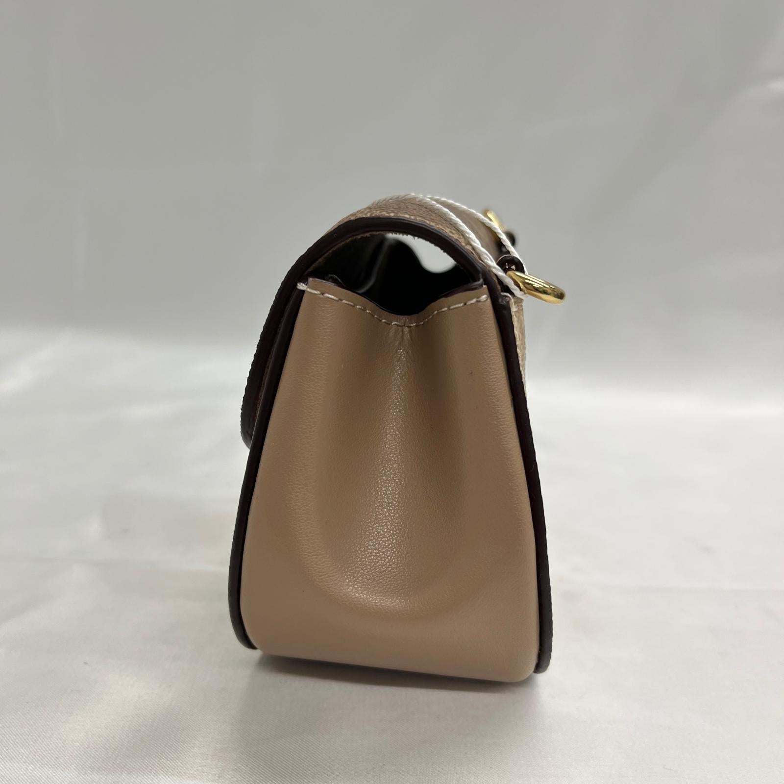 COACH ショルダーバッグ ベージュ