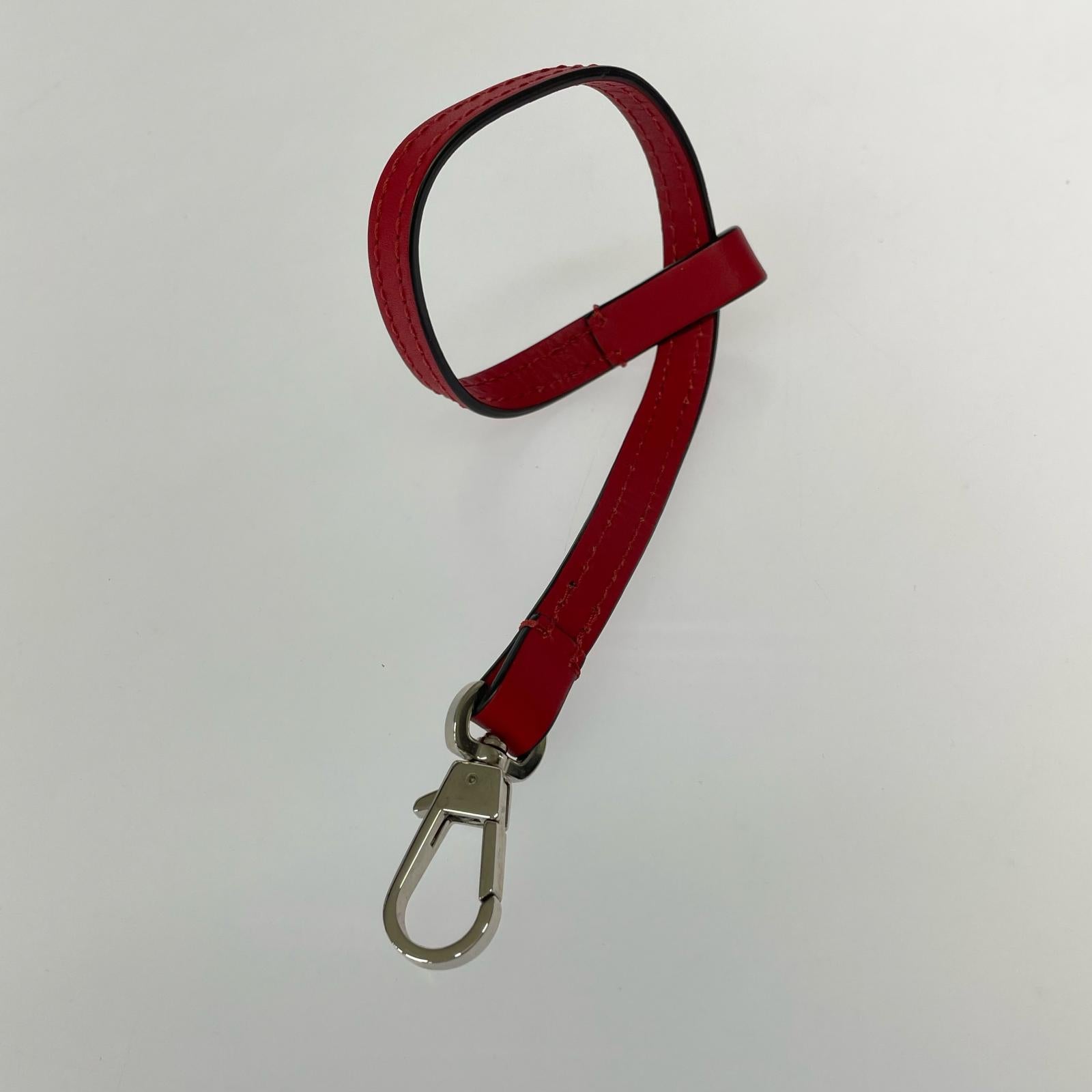 その他アクセサリー レザーストラップキーホルダー 赤 レッド