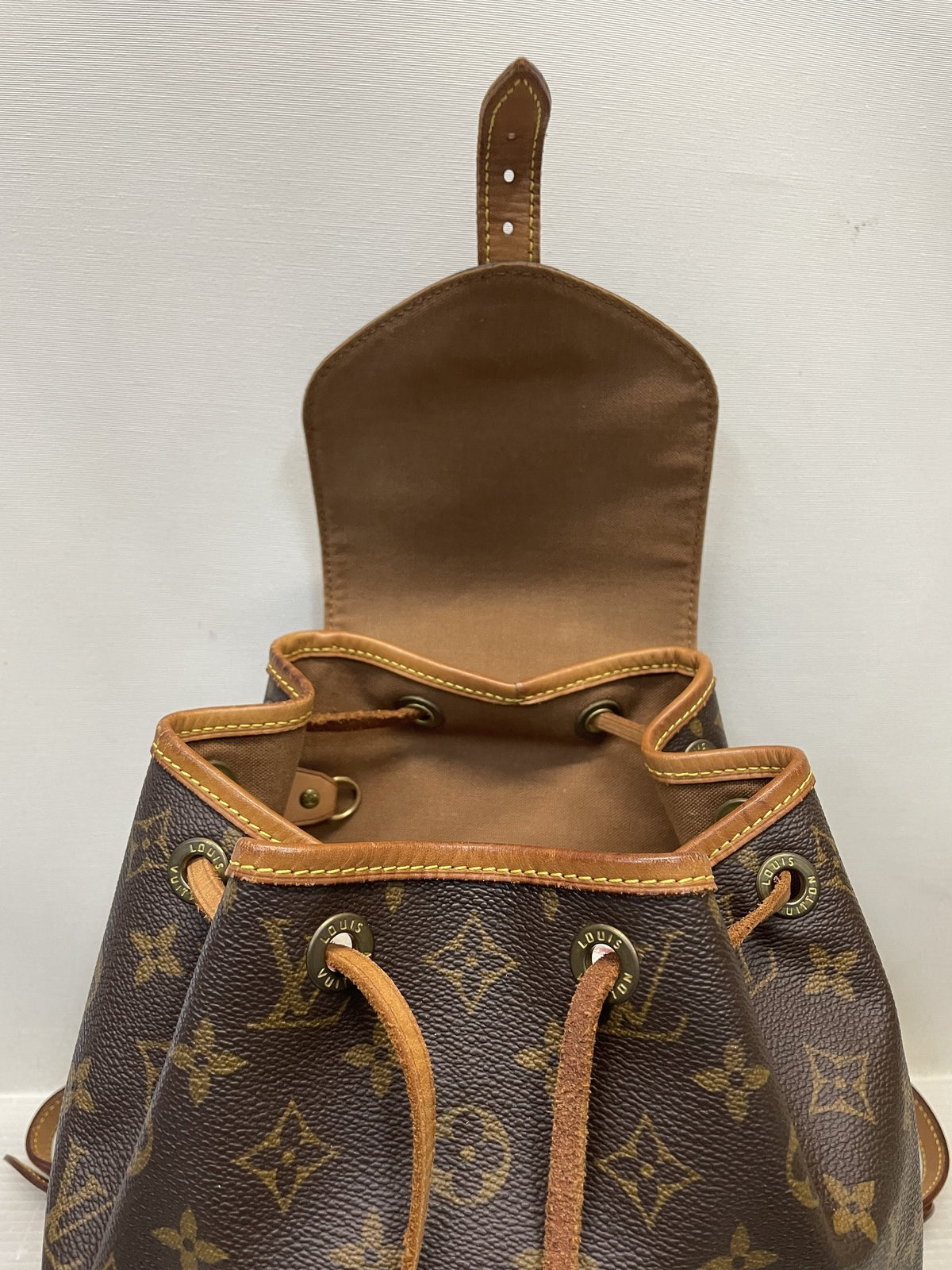LOUIS VUITTON モンスリMM モノグラム リュック M51136