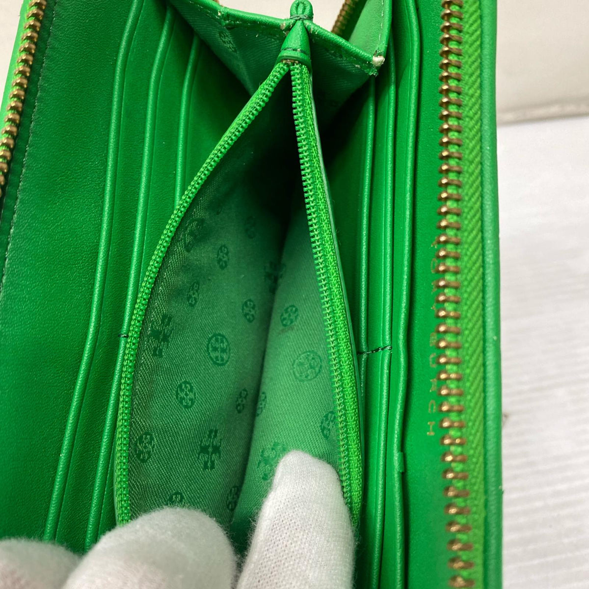 TORY BURCH/ラウンド/長財布