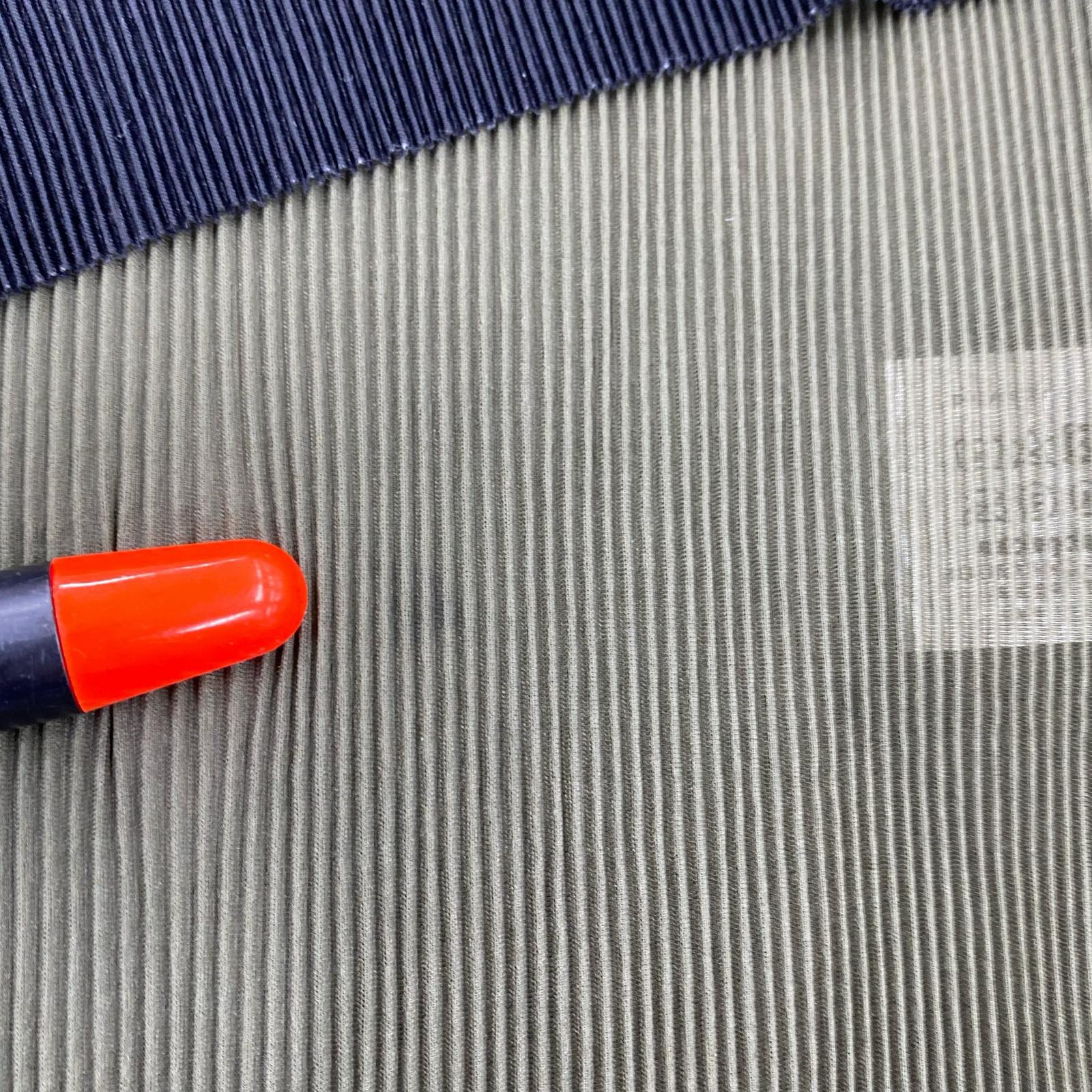 長袖Ｔシャツ プリーツカットソー 緑 グリーン