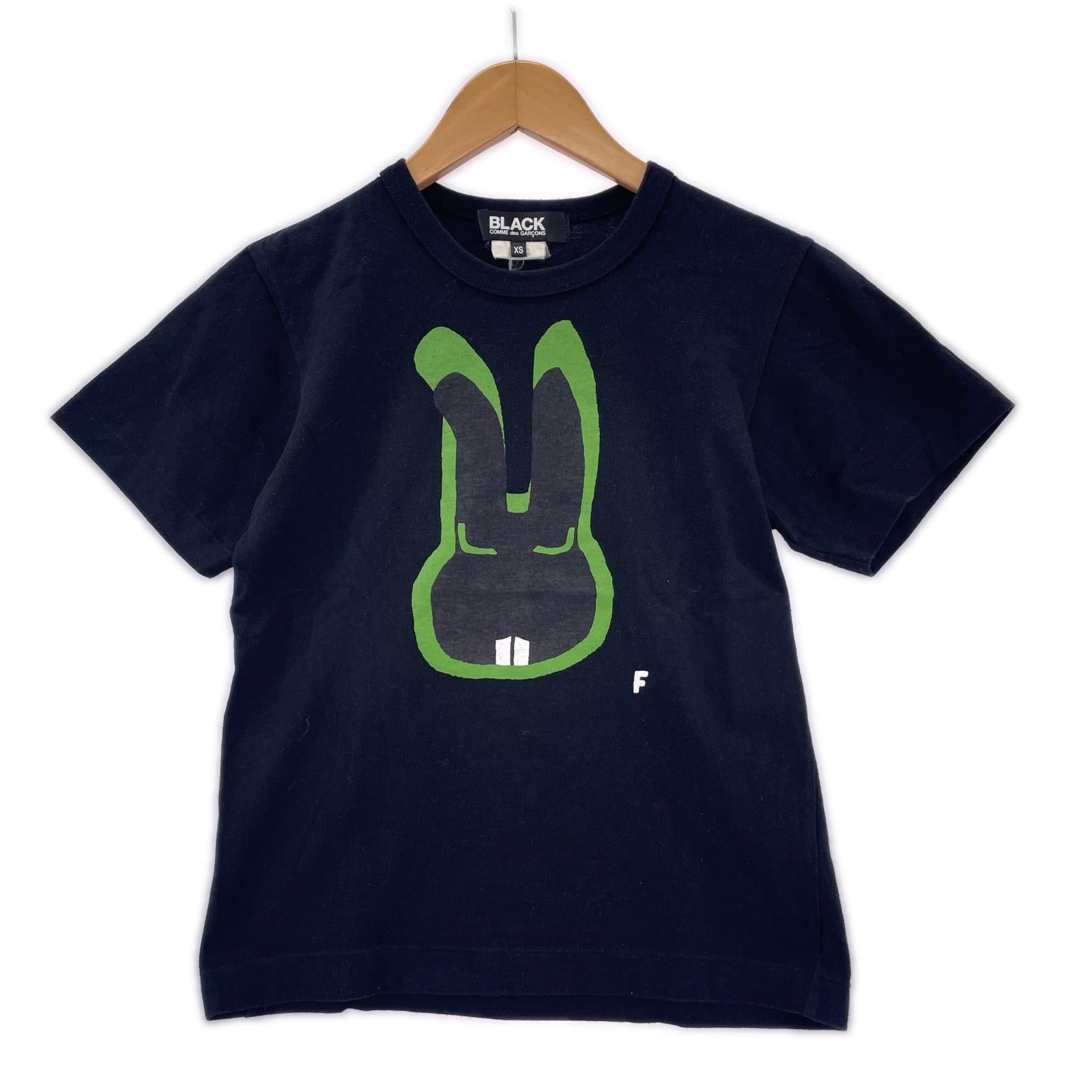 半袖Ｔシャツ BLACK COMME des GARCONS ラビットプリントカットソー 黒 (XS) ブラック