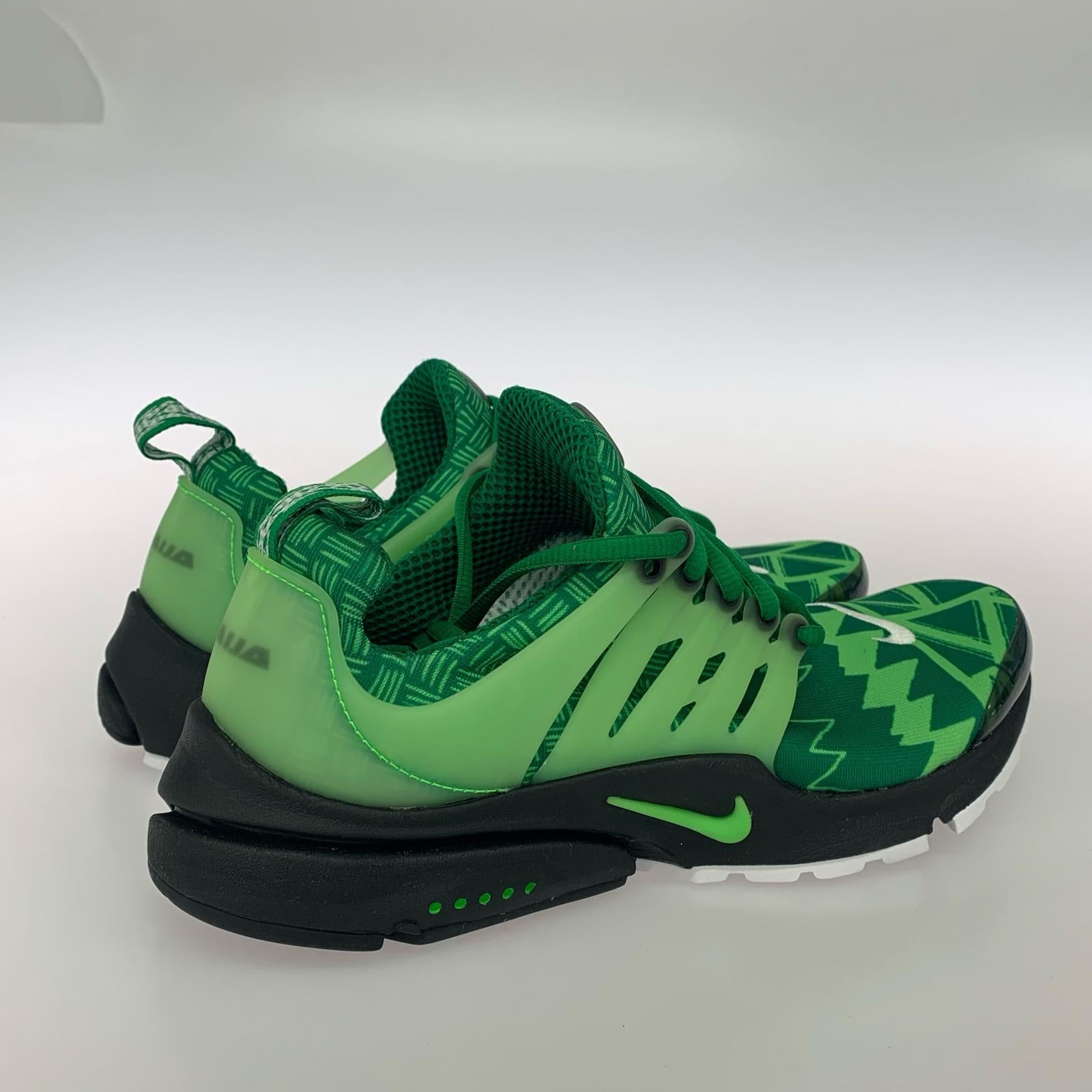 スニーカー Presto Naija グリーン