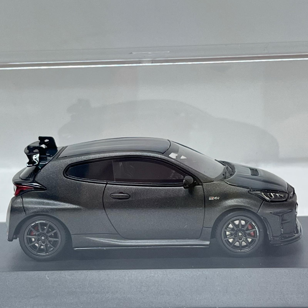 京商 1/43 トヨタ GRMN ヤリス サーキットパッケージ トヨタ GRMNヤリス（GRMN Yaris） 京商（KYOSHO スケールカー