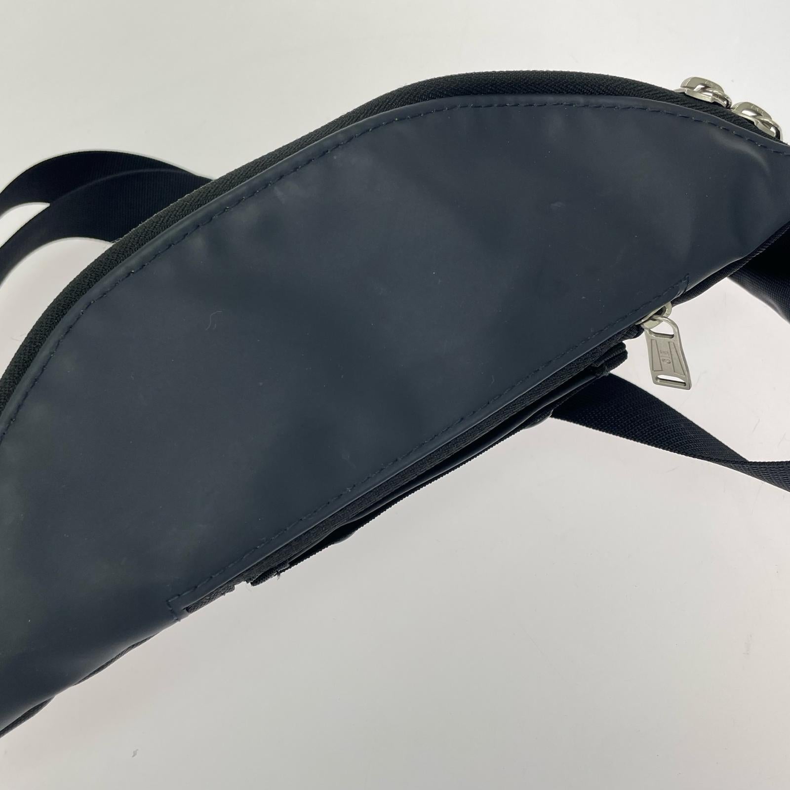 ボディバッグ CIE LEAP SLING BAG S グレー