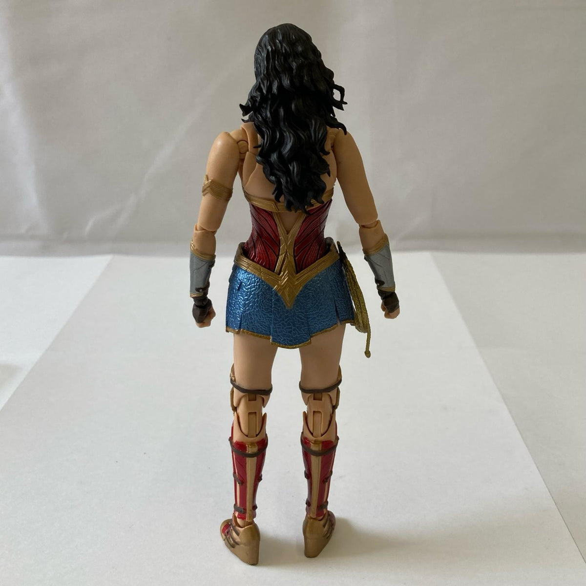 SHフィギュアーツ　ワンダーウーマン フィギュア/グッズ