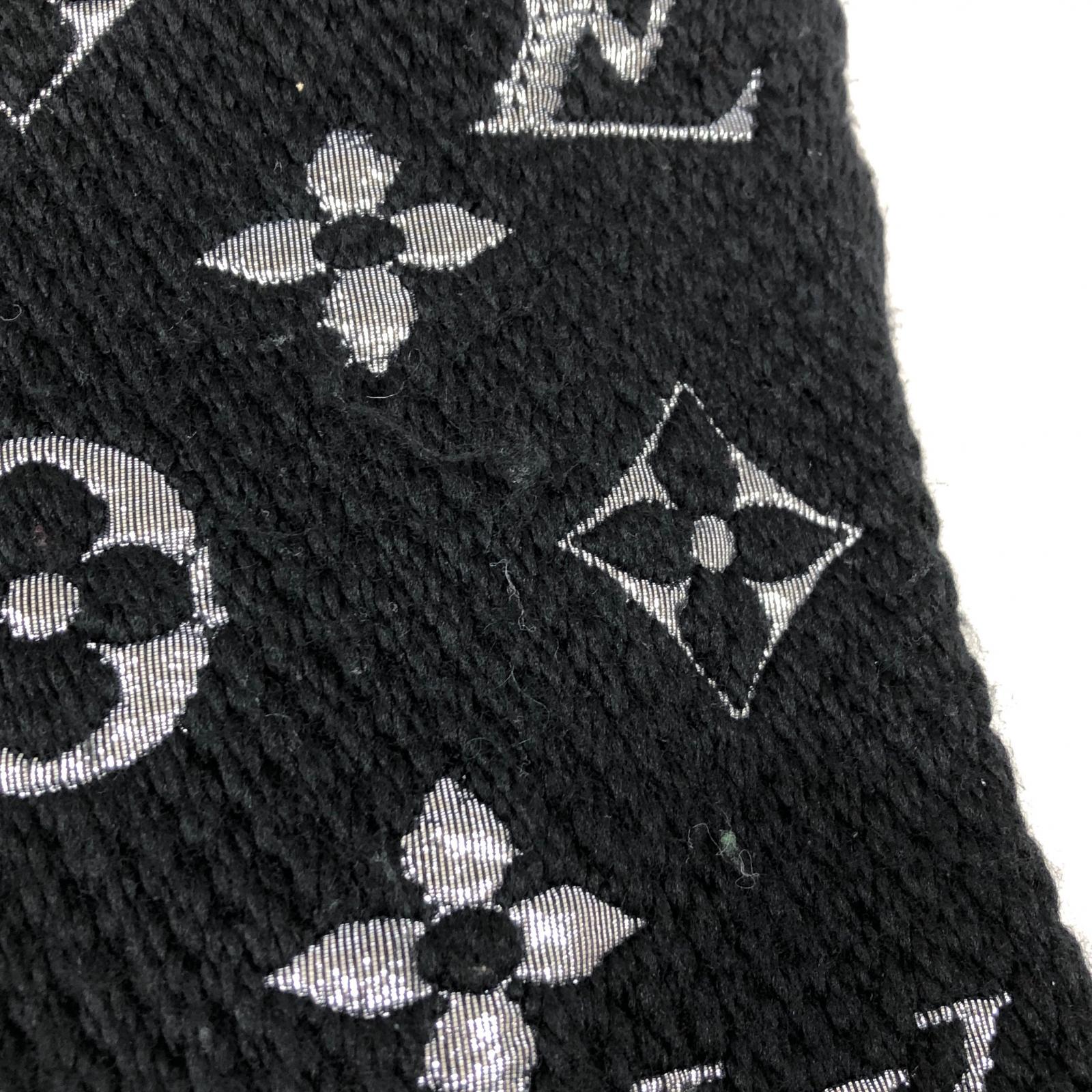 LOUIS VUITTON エシャルプロゴマニア シャイン