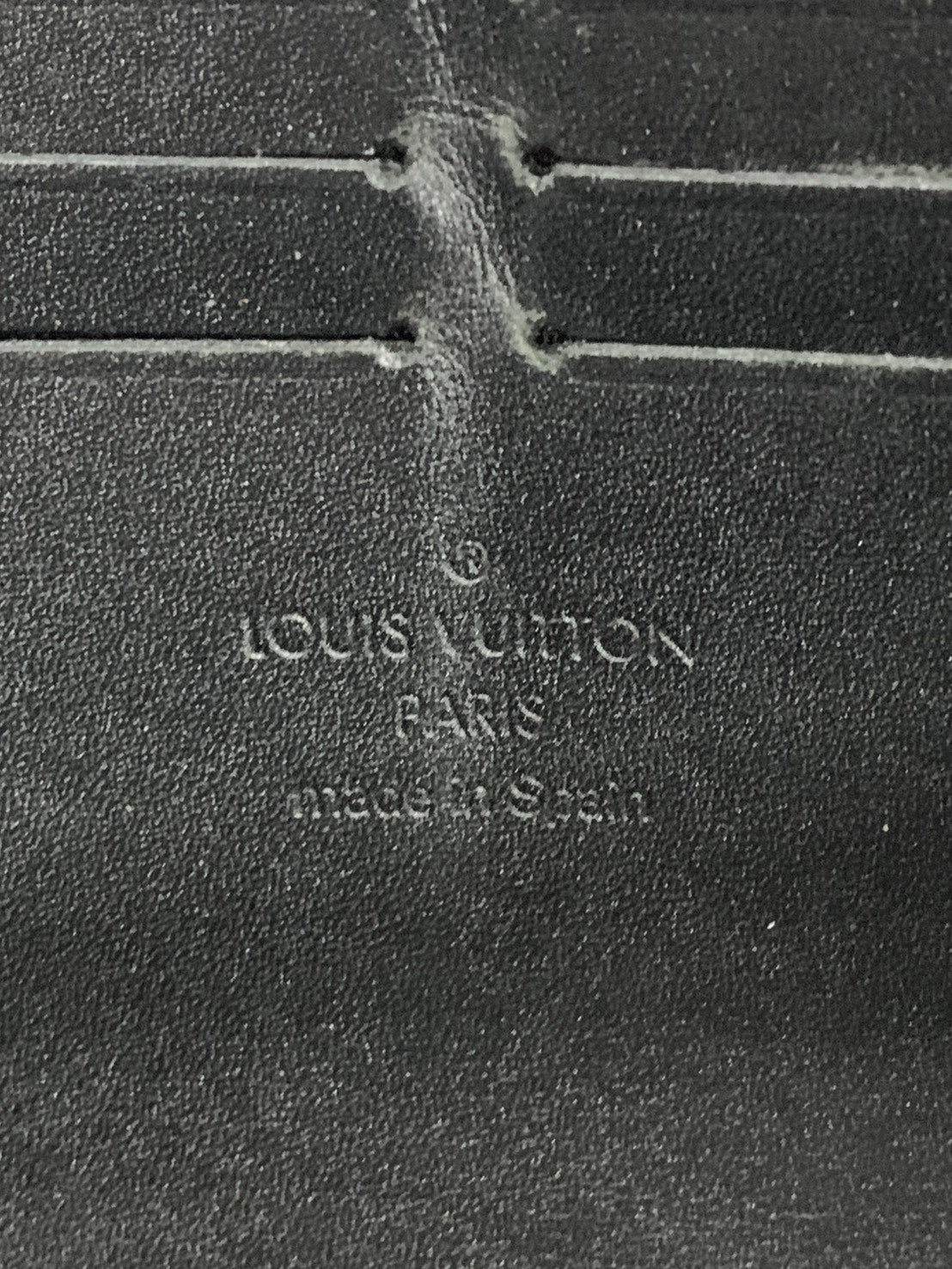 LV スハリライン ノワール ジッピーウォレット