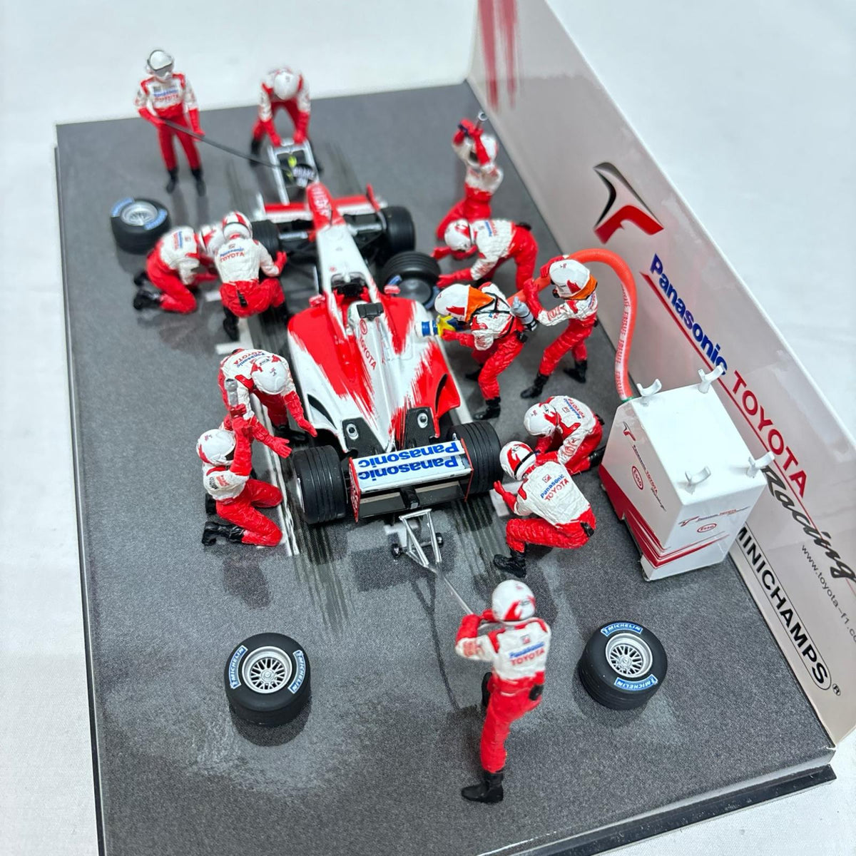 PMA 1/43 Panasonic Toyota Racing TF102 ミニチャンプス スケールカー