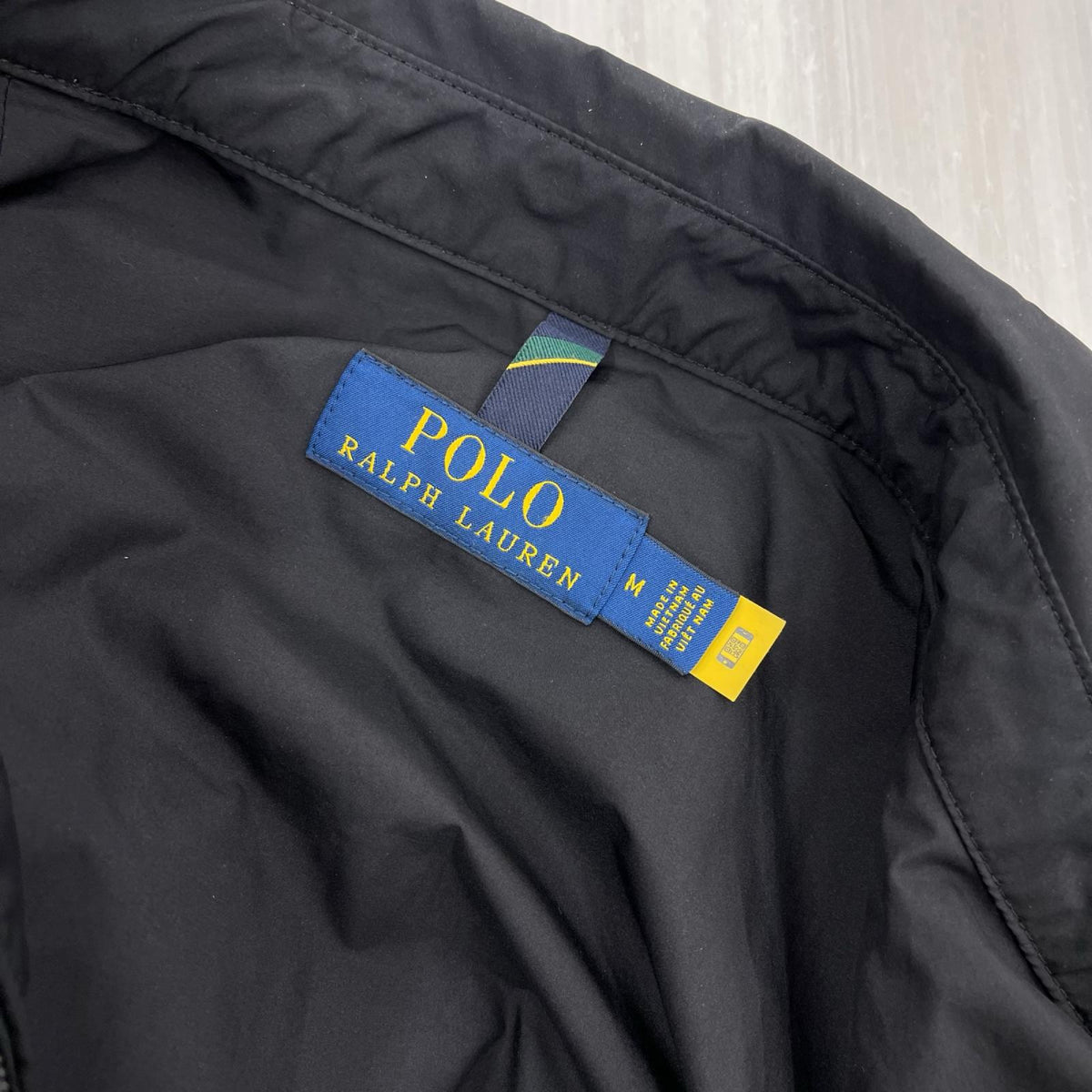 ジャケット スイングトップ 黒 M ブラック
