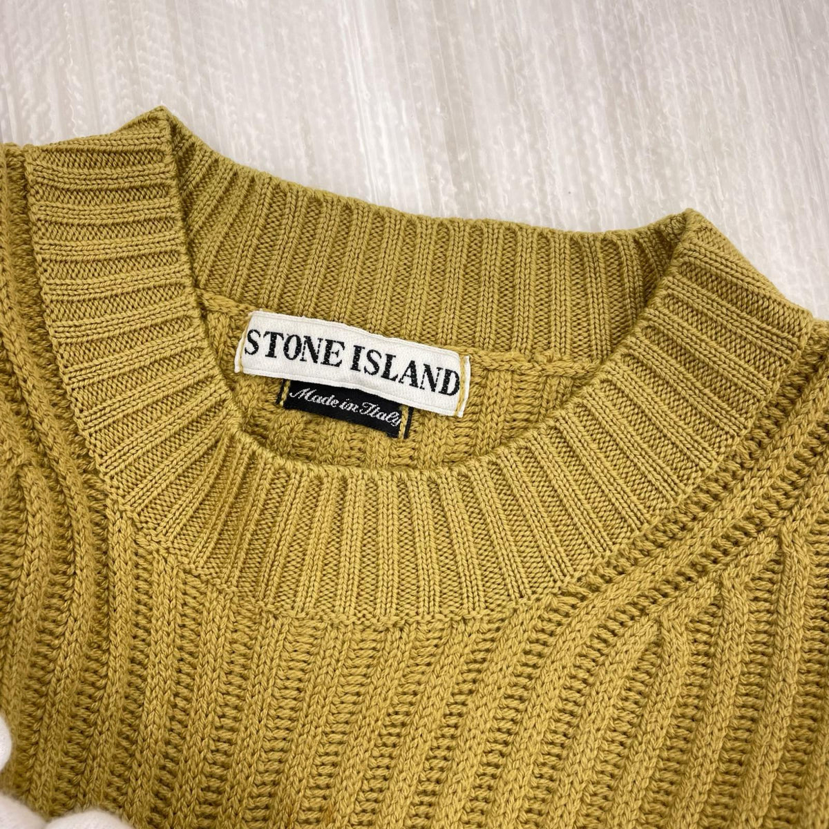 ニット STONE ISLAND 90s ｸﾞﾘｰﾝｴｯｼﾞ ｳﾞｧｰｼﾞﾝｳｰﾙﾆｯﾄ S ﾏｽﾀｰﾄﾞ S