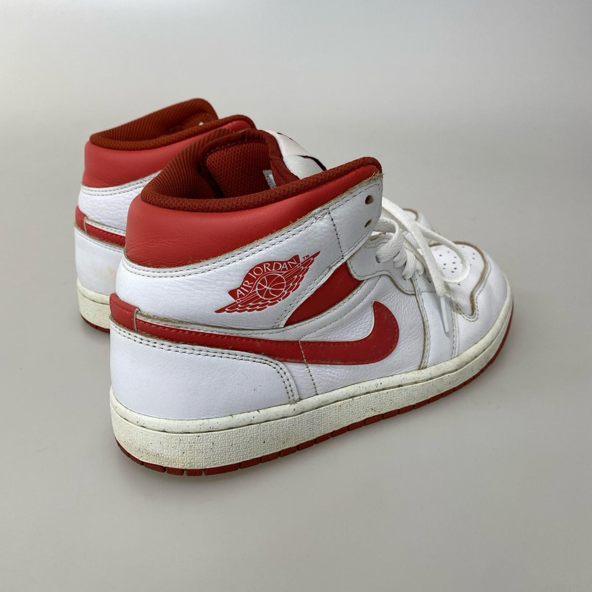 スニーカー Air Jordan 1 Mid SE Dune Red 26cm (US8 UK7 1/2 EU42) ホワイト