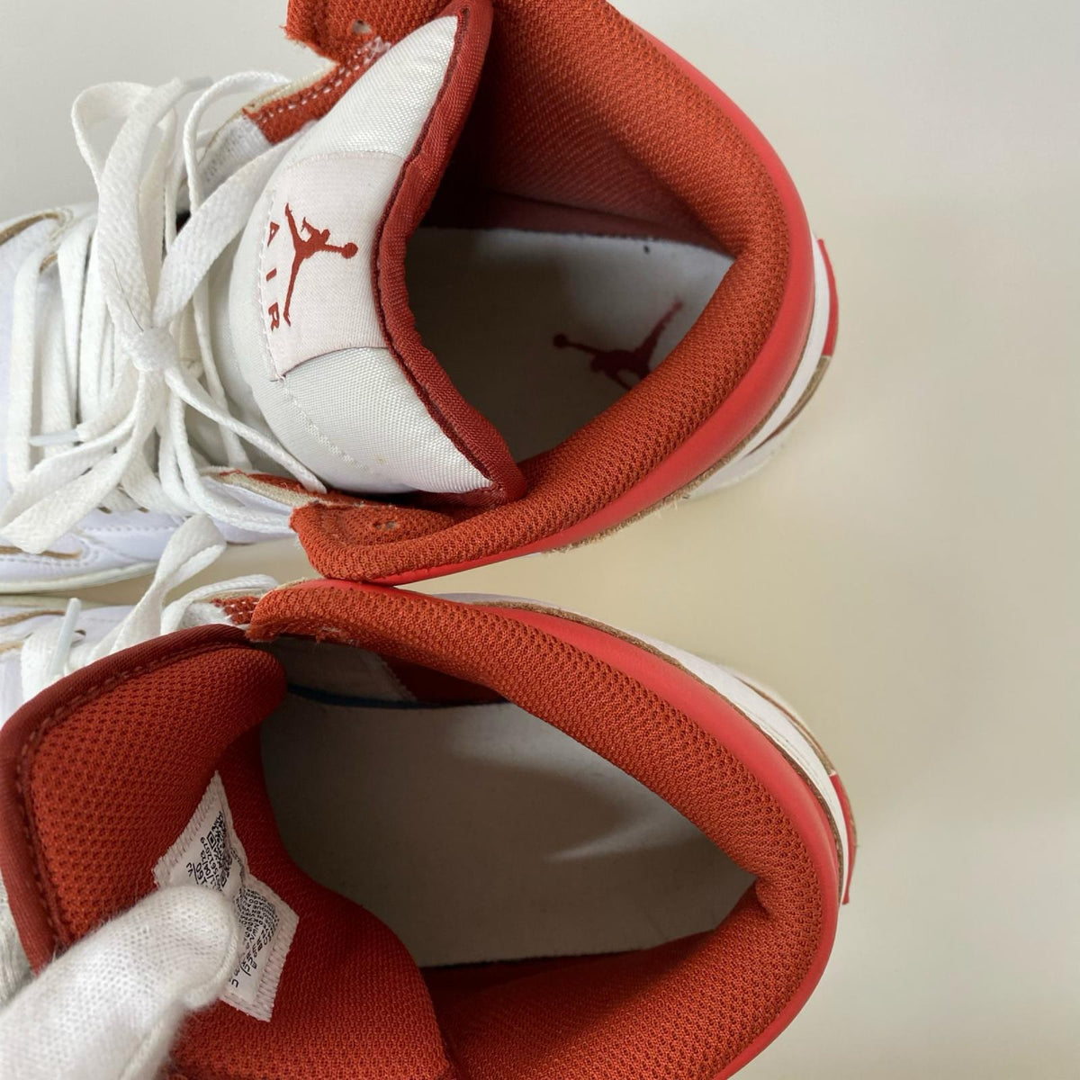 スニーカー Air Jordan 1 Mid SE Dune Red 26cm (US8 UK7 1/2 EU42) ホワイト