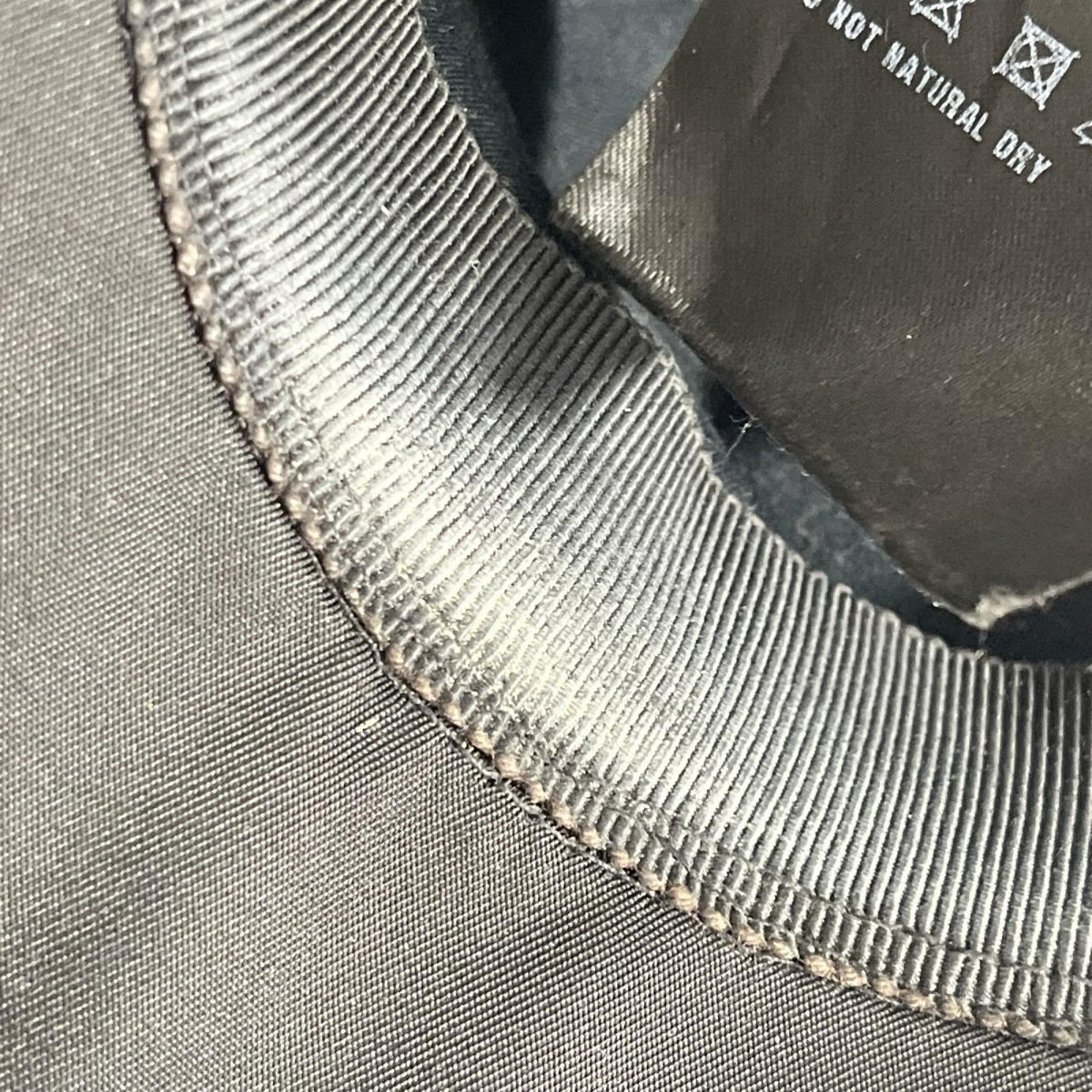 PRADA Re-Nylon トライアングルロゴ ベースボールキャップ 1HC274 2DMI