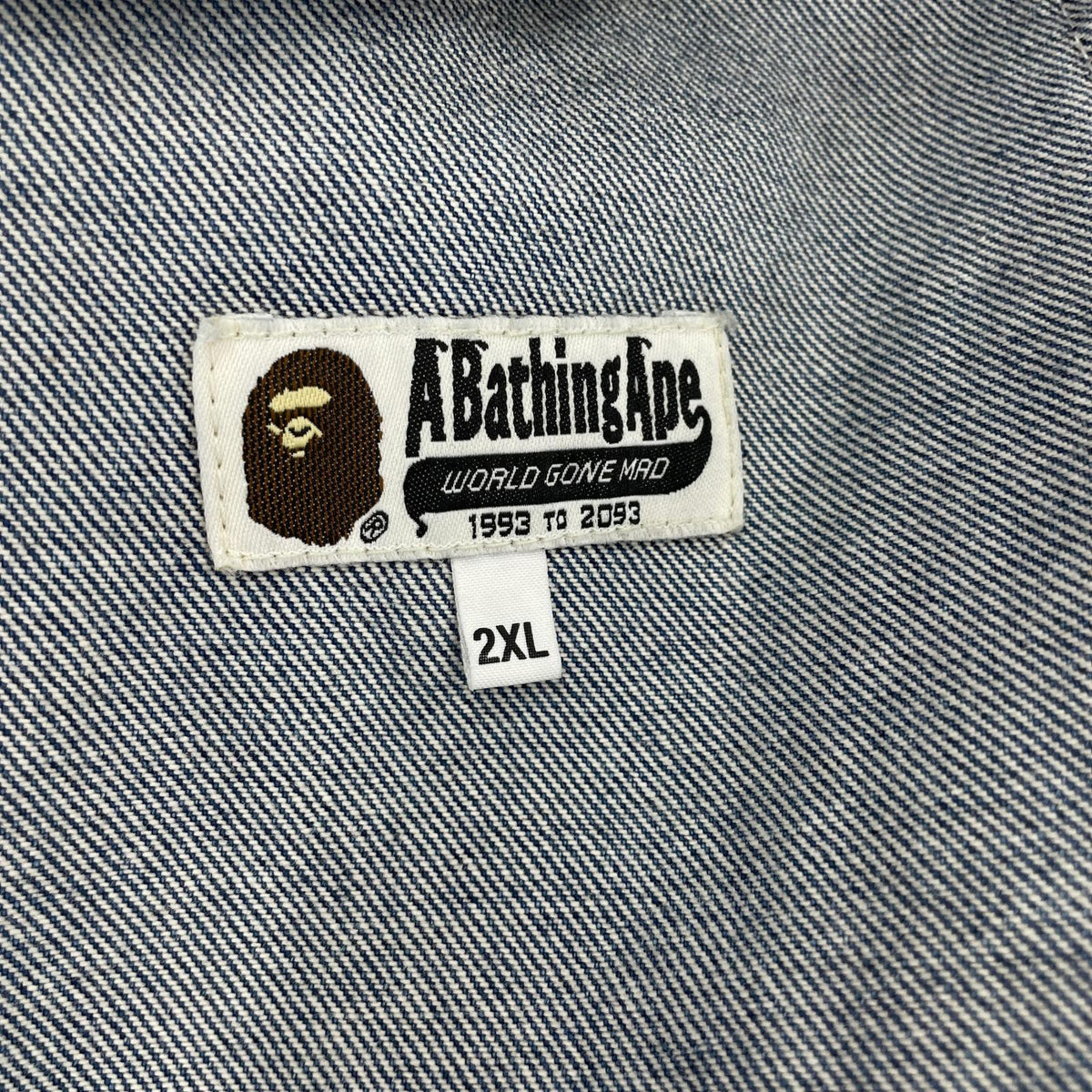 デニムジャケット A BATHING APE Shark graphic-print denim jacket (2XL)