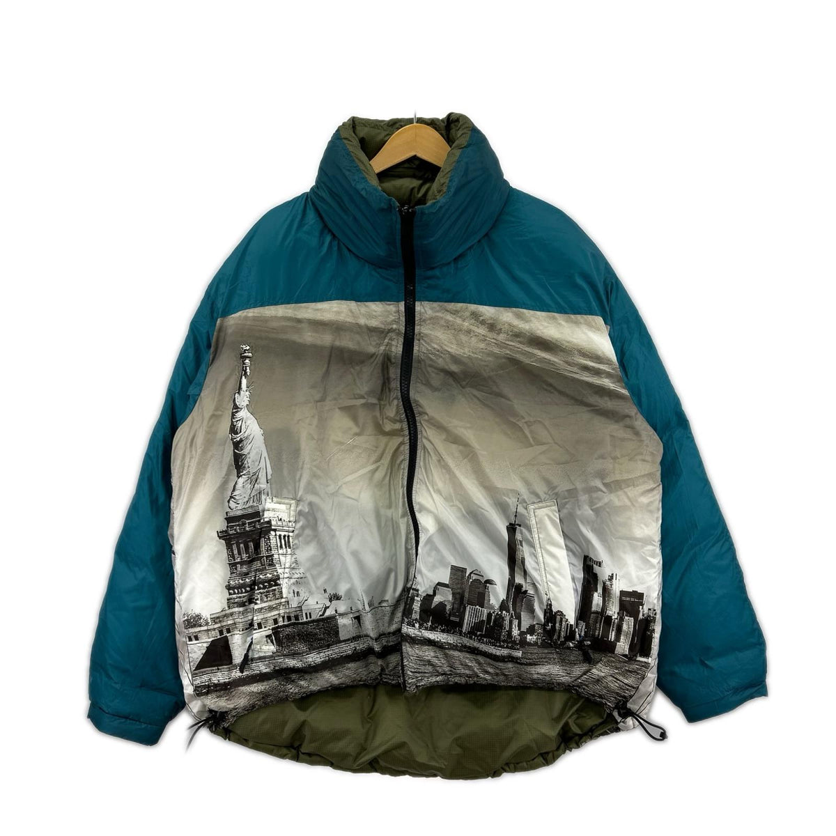 ダウンジャケット MASSIVE POCKET REVERSIBLE JACKET（M） M