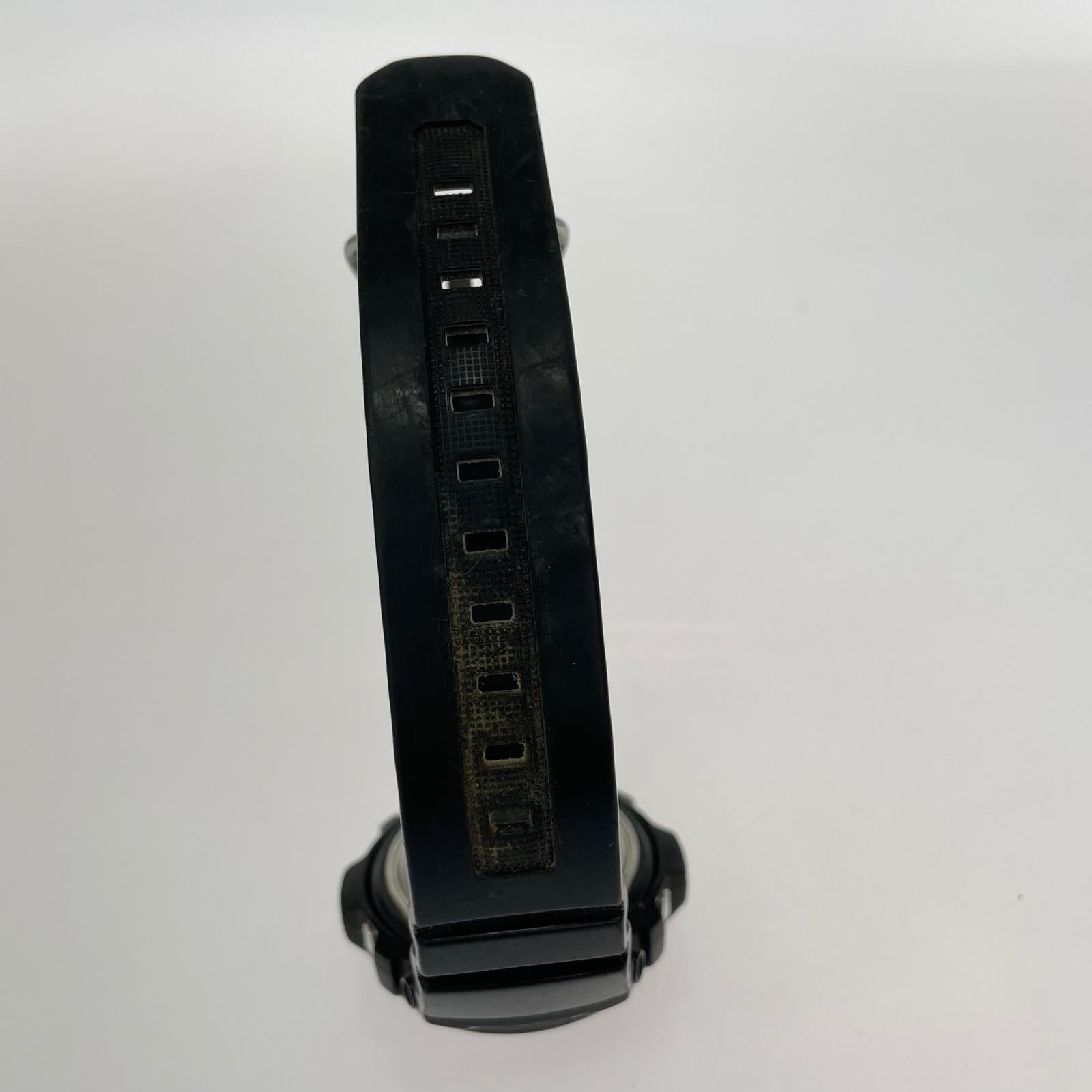 腕時計 AWG-M100SB ブラック