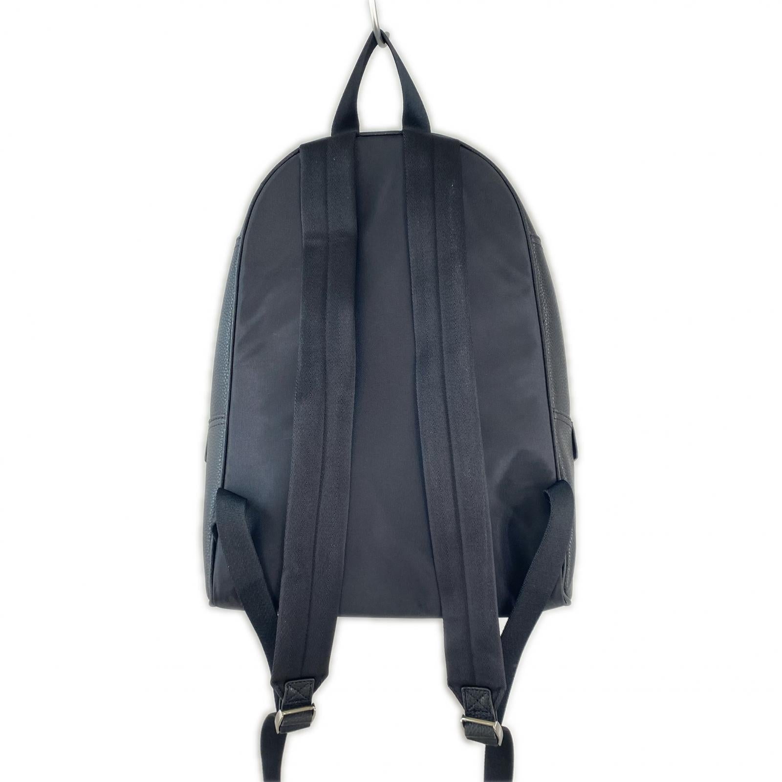 リュック・デイパック 4P4HBP003H01 LARGE BACKPACK ブラック