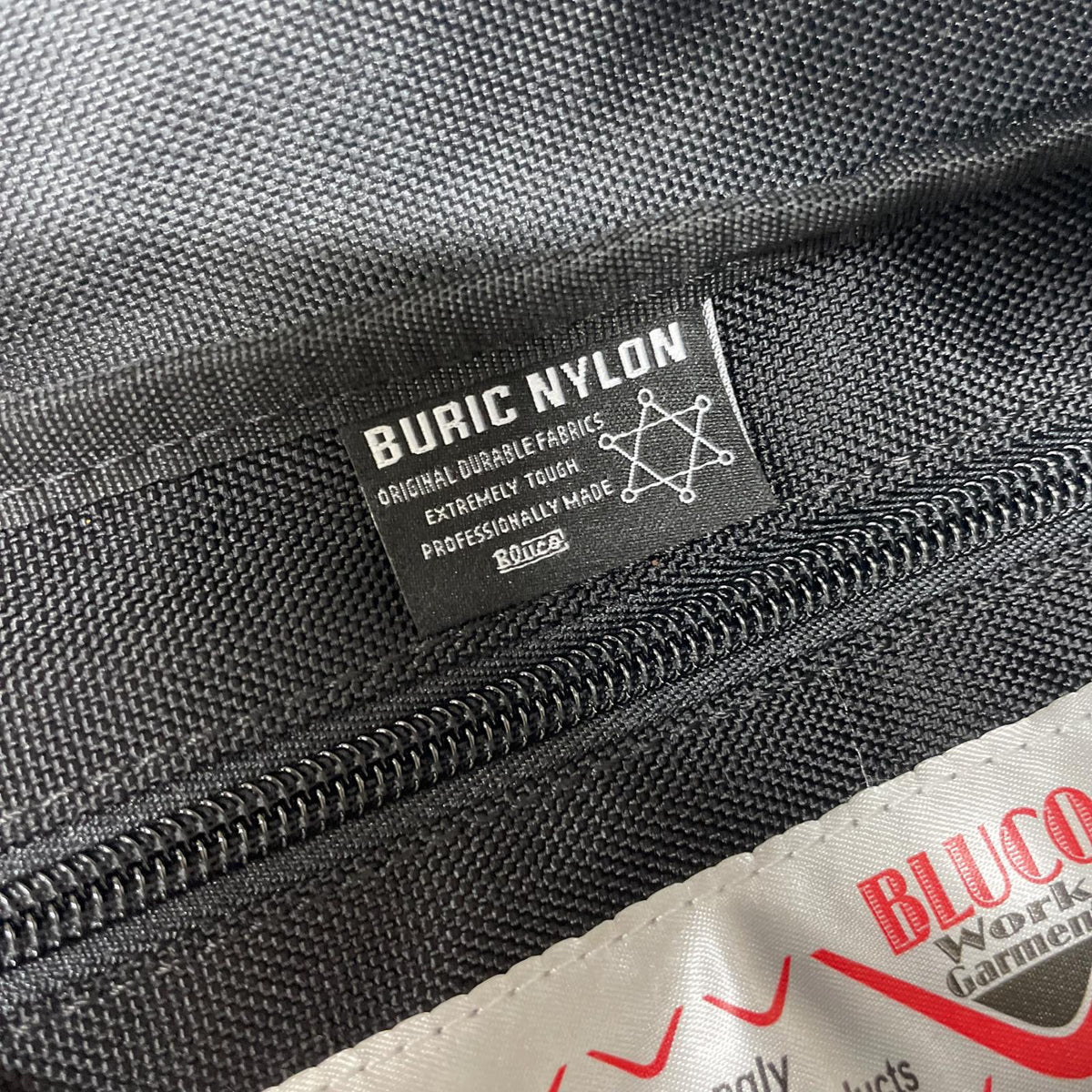ボディバッグ BURIC NYLON　ブラック ブラック