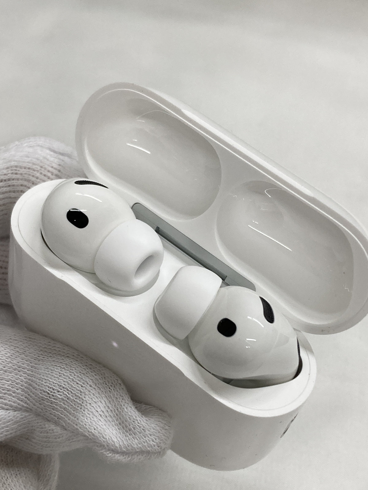 apple/AirPods Pro 3/○ 0000 オーディオ機器