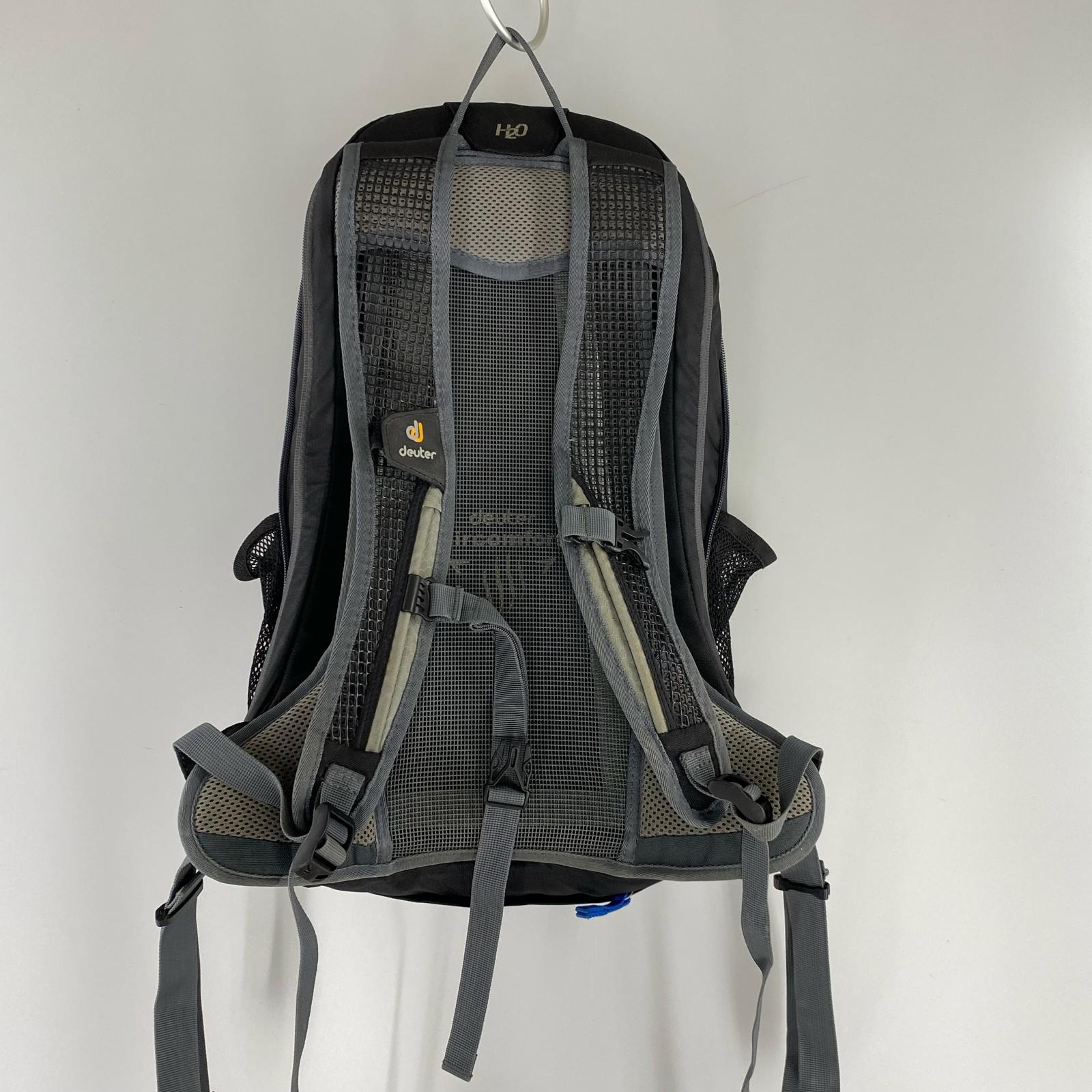 リュック・デイパック RACE EXP AIR グレー