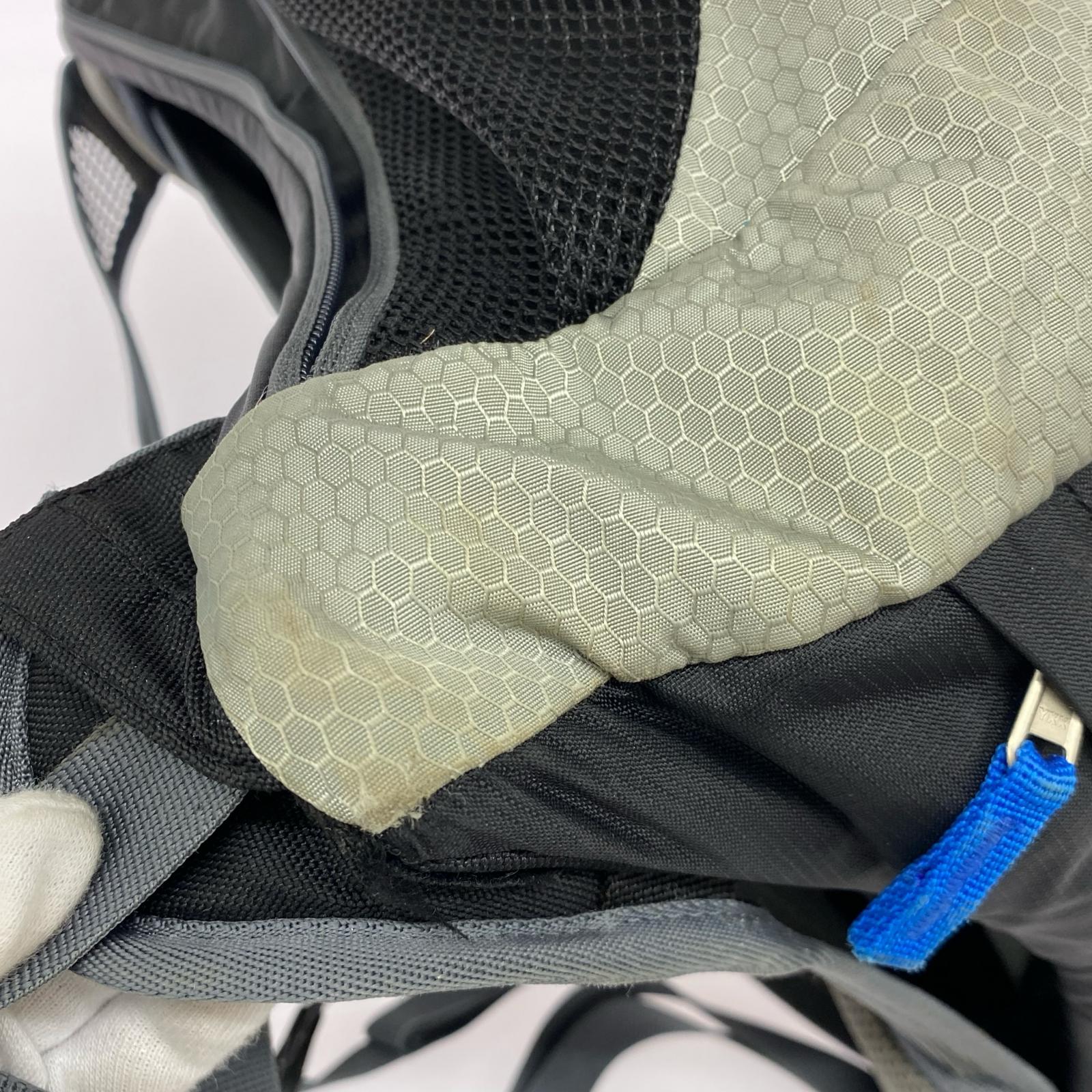 リュック・デイパック RACE EXP AIR グレー