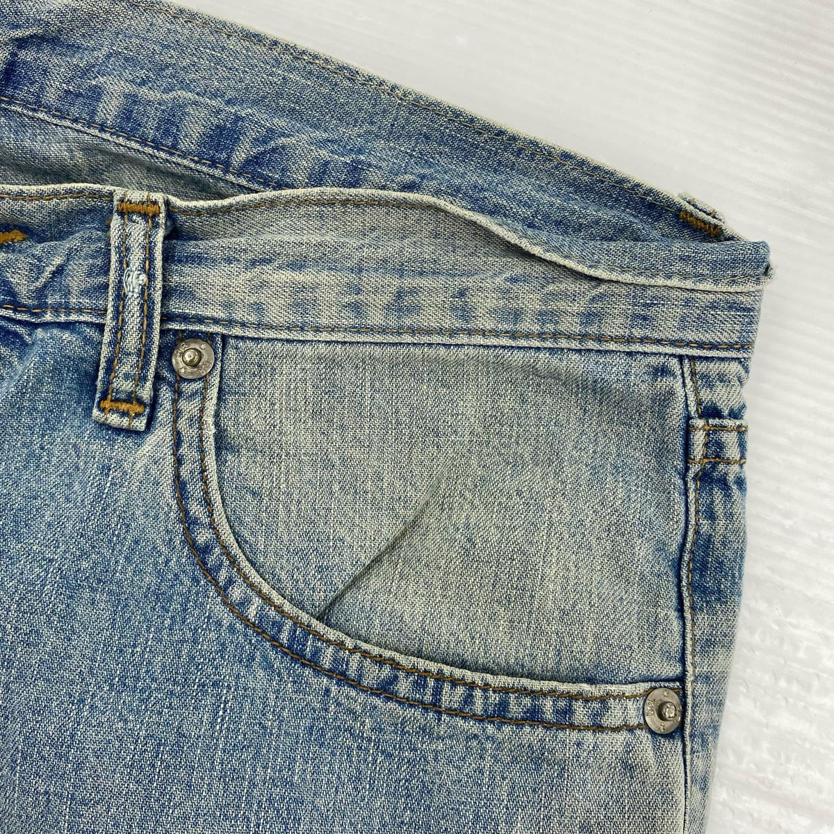 デニムパンツ ﾎﾞﾀﾝﾌﾗｲ ｽﾄﾚｰﾄﾊﾟﾝﾂ ブルー
