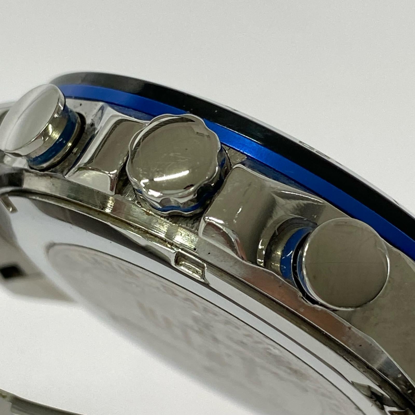 腕時計 EQW-A1100D-7AJF シルバー