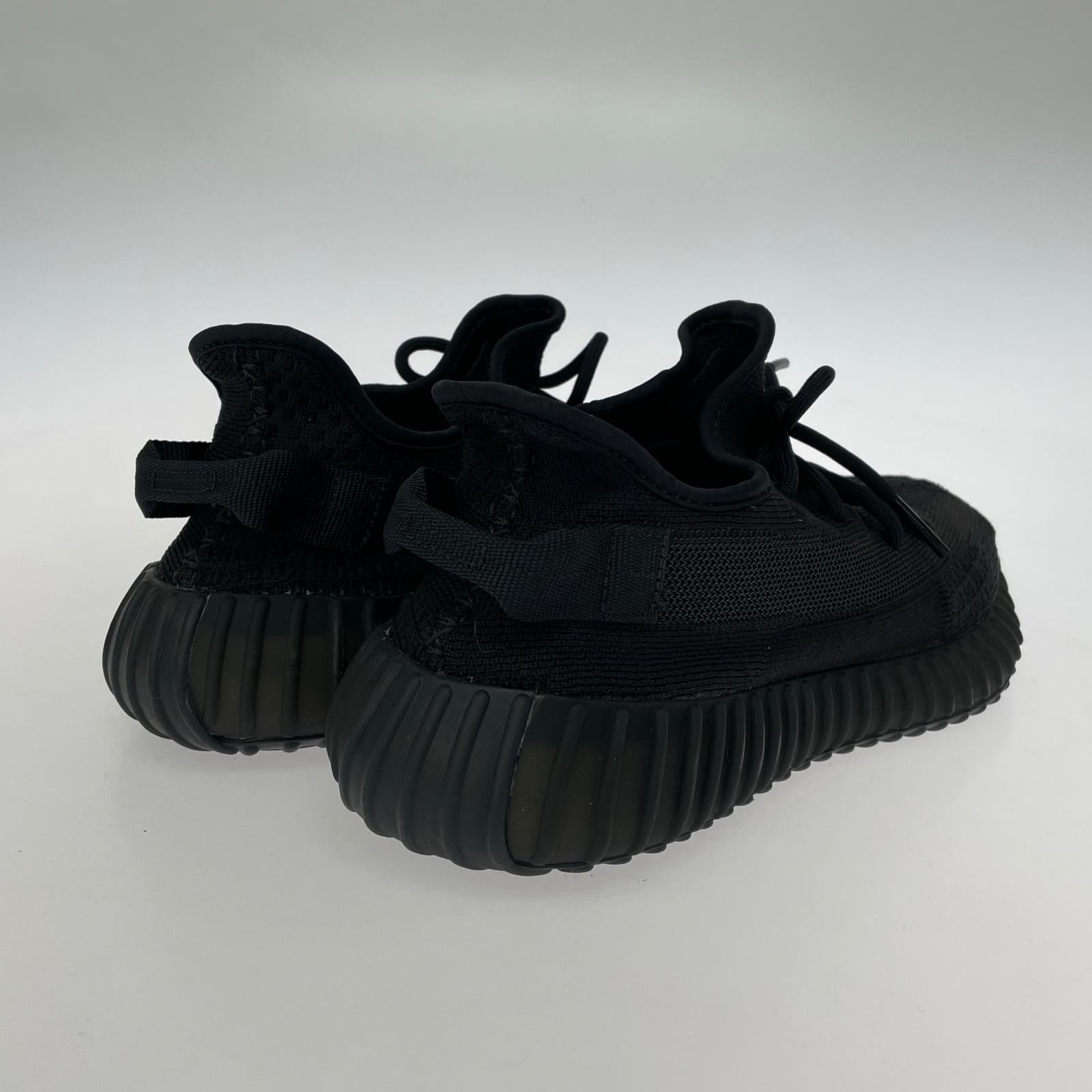スニーカー HQ4540 YEEZY BOOST 黒 (28.5) 28.5cm (US10 1/2 UK10 EU47) ブラック