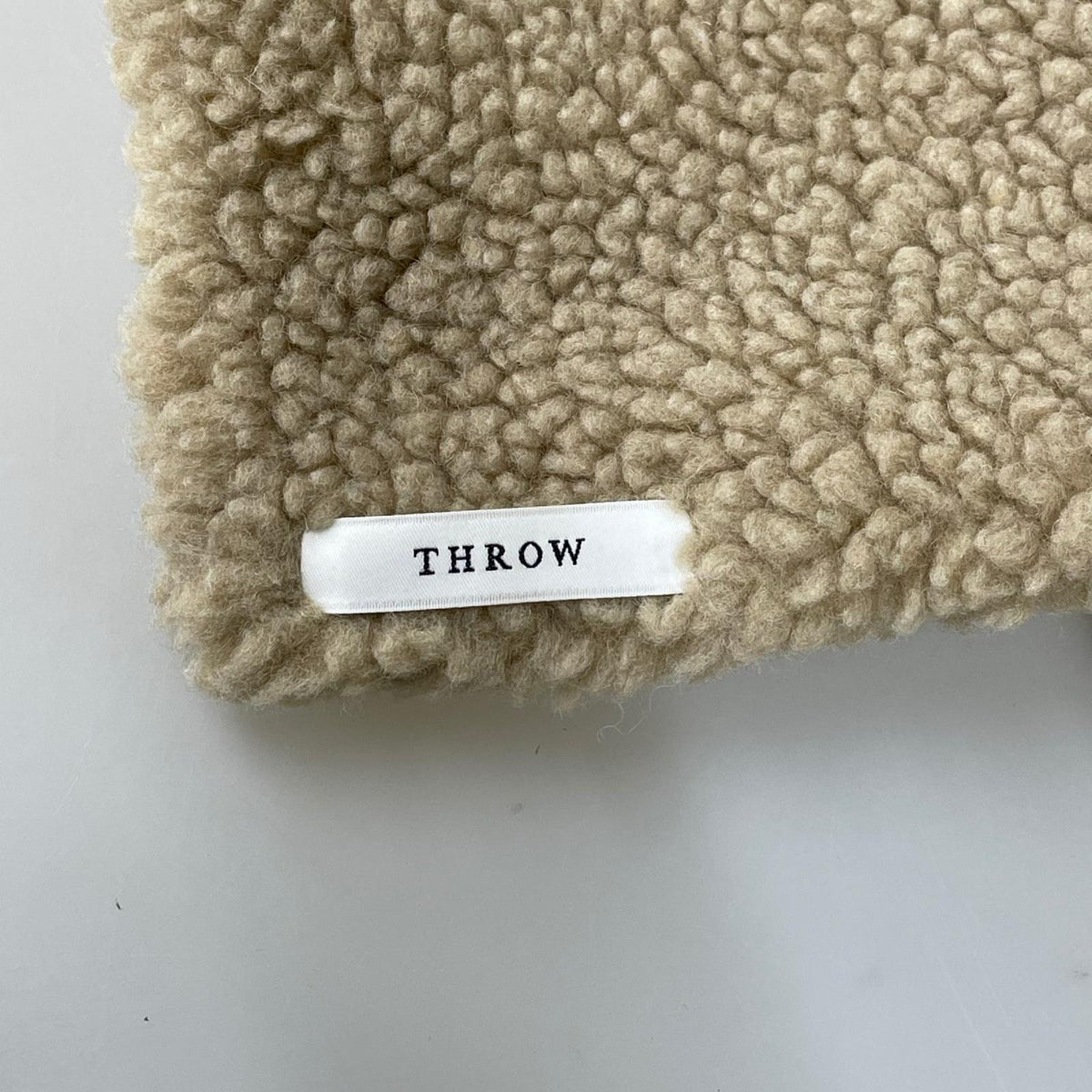 その他アクセサリー THROW　ﾌﾘｰｽﾏﾌﾗｰ ベージュ