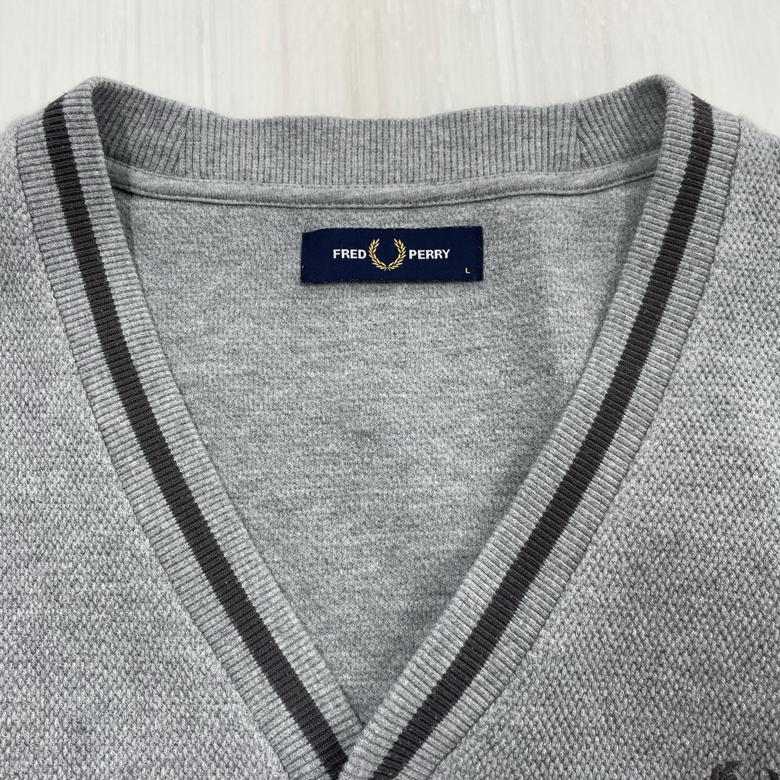 カーディガン Vネック ボタンカーディガン 胸元ロゴ刺繍 グレー L グレー