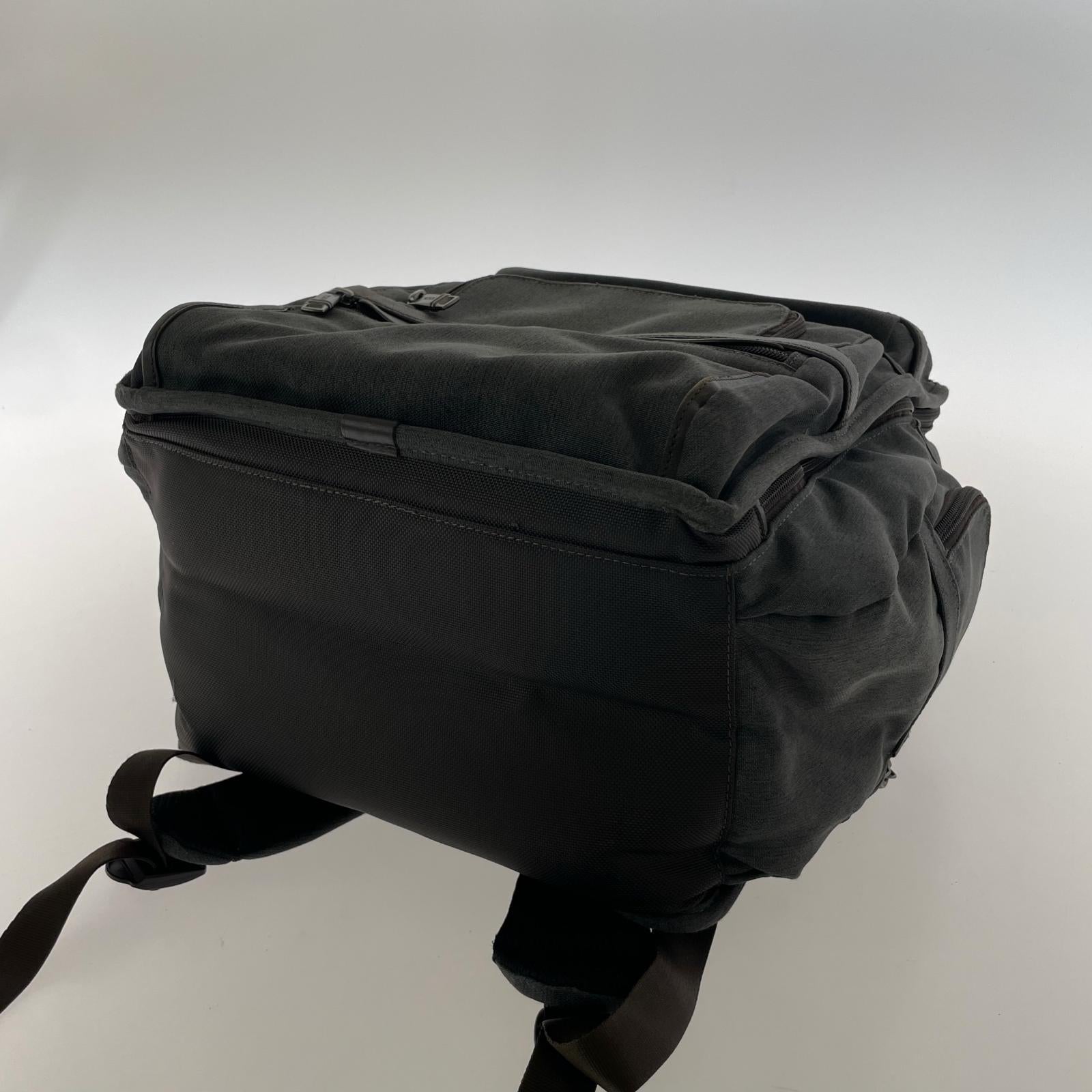 その他バッグ TUMI リュック グレー