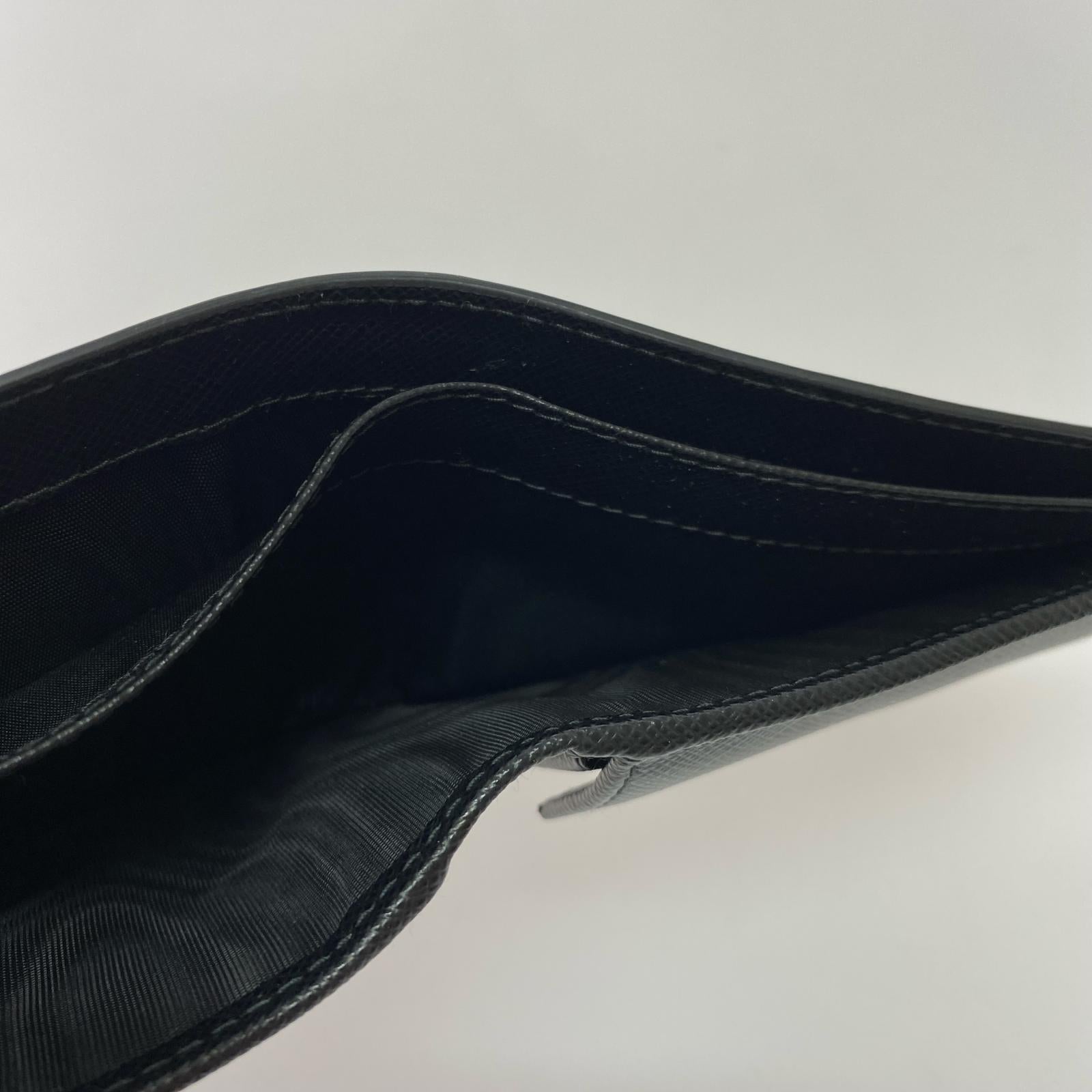 PRADA 2つ折り財布 2MO738