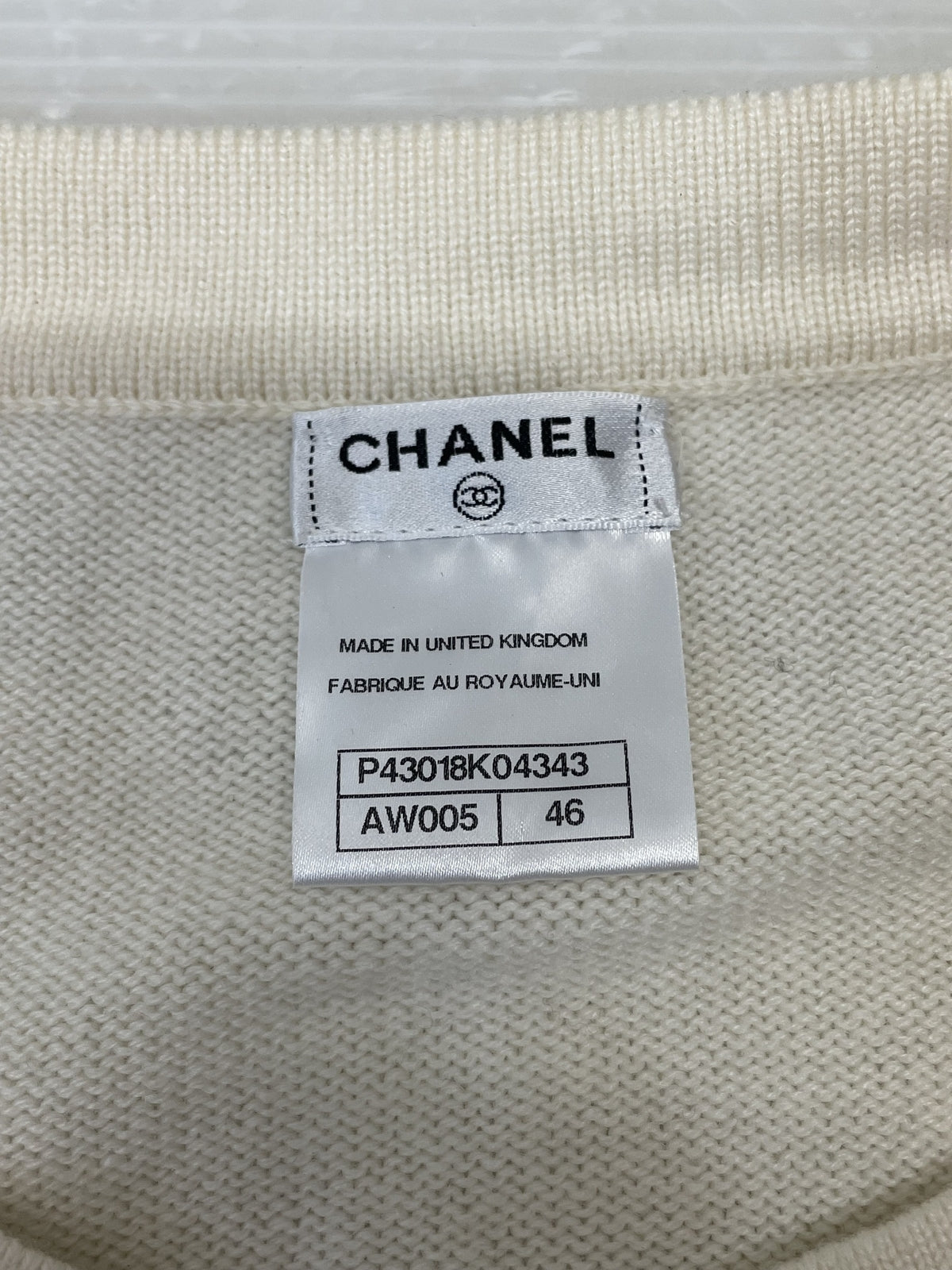 CHANEL ｺｺﾏｰｸﾎﾞﾀﾝ ﾋﾞｼﾞｭｰ ｶｼﾐﾔｶｰﾃﾞｨｶﾞﾝ 46 白 P43018K04343