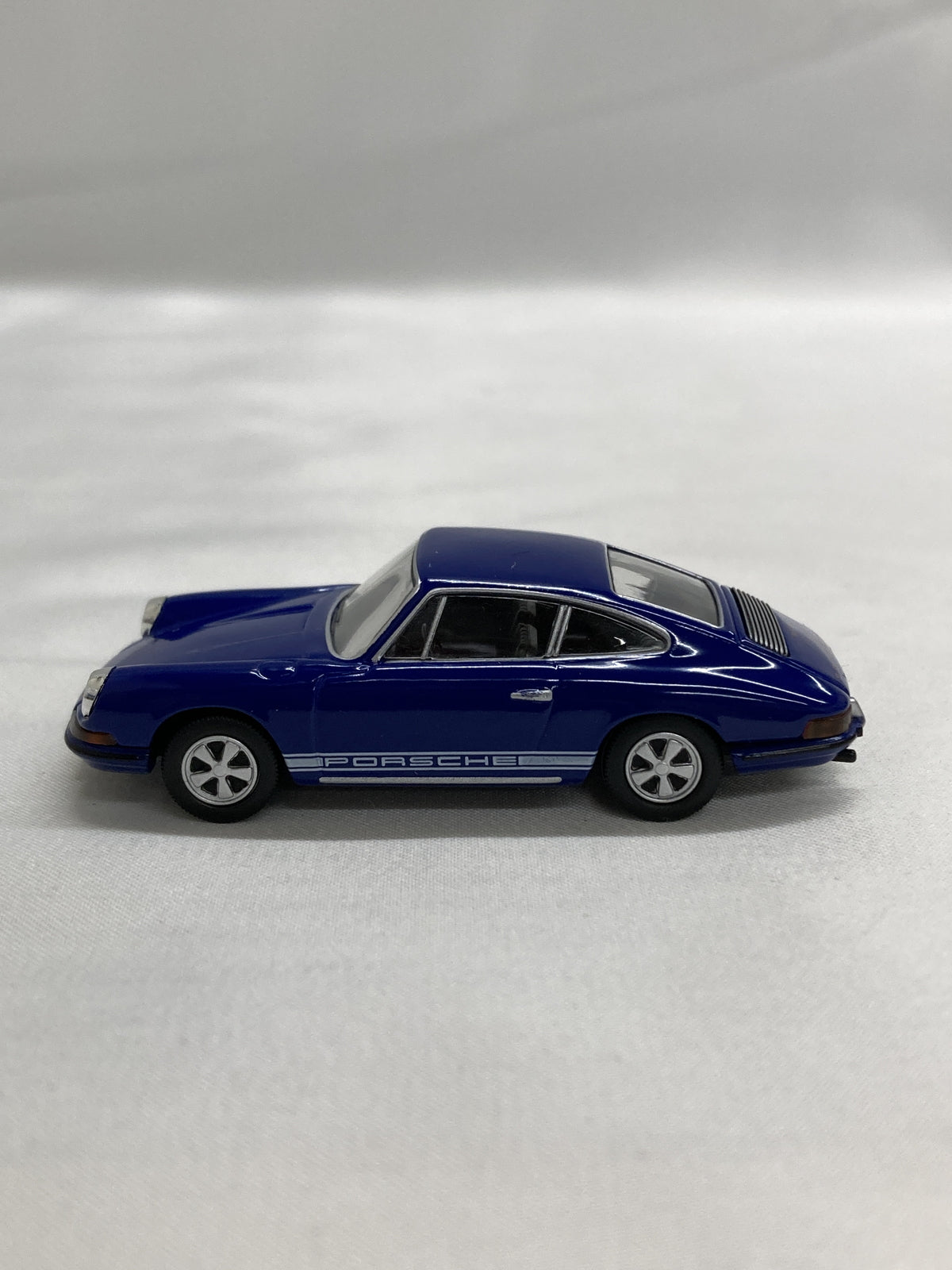 トミカリミテッドヴィンテージ ポルシェ911S 1968年式 ブルー トミカ