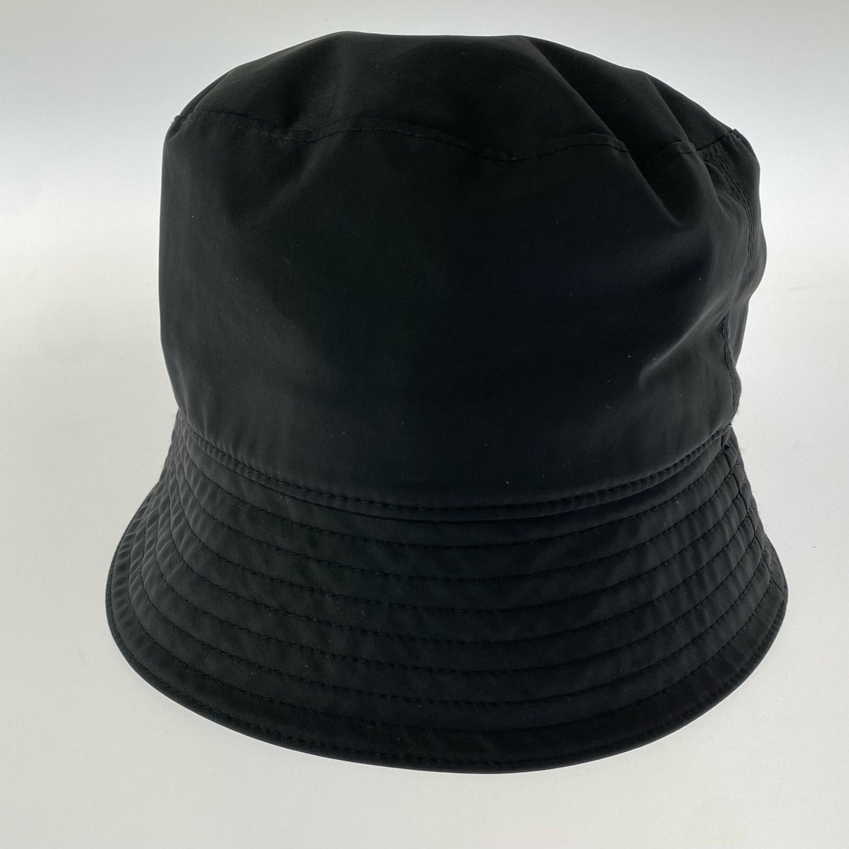 ハット Embroidered V Logo Bucket Hat BLACK ブラック