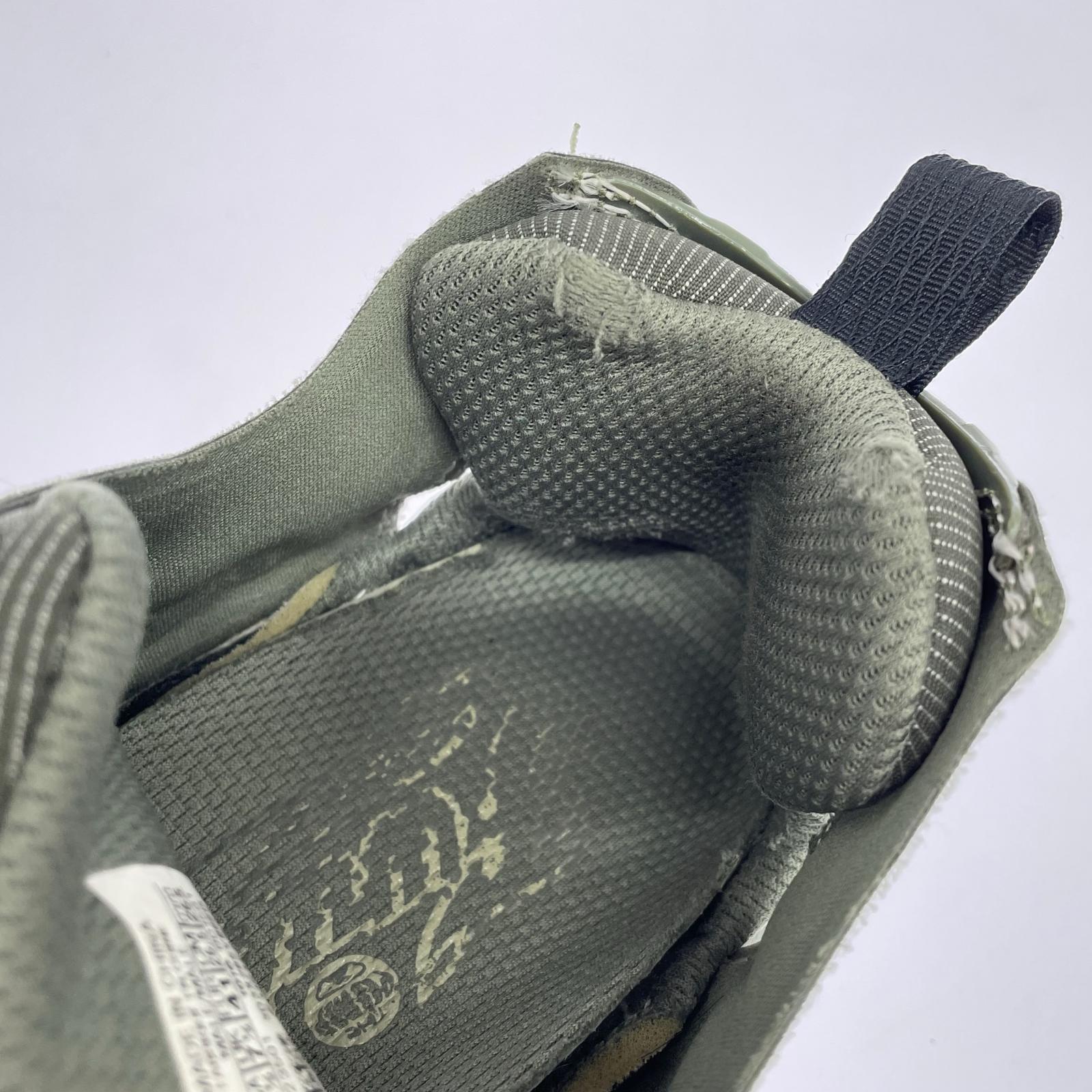 スニーカー INSTA PUMP FURY MTP カーキ (26.5cm) 26.5cm (US8 1/2 UK8 EU43) カーキ