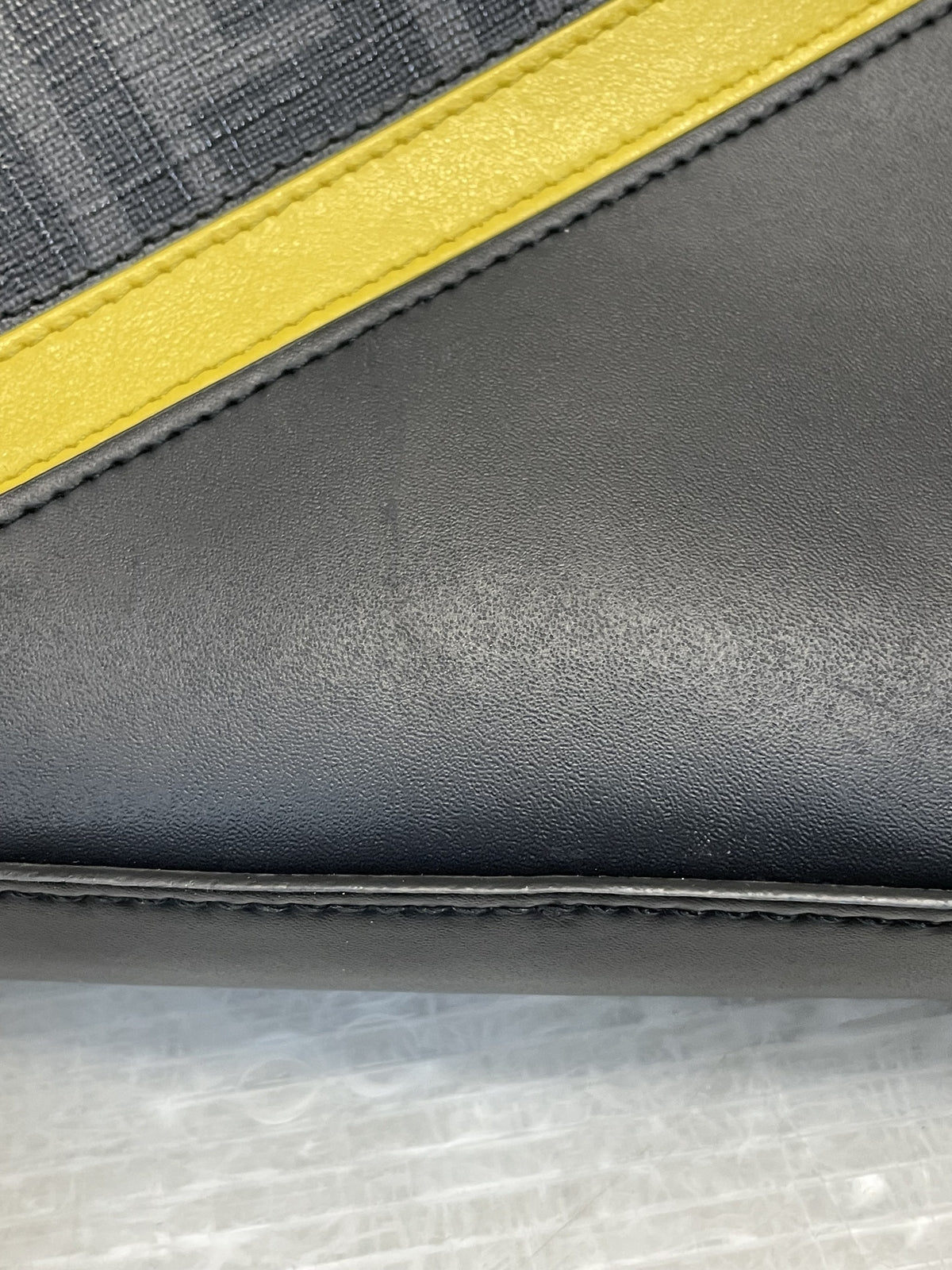 FENDI ダイアゴナル カメラケース ショルダーバッグ