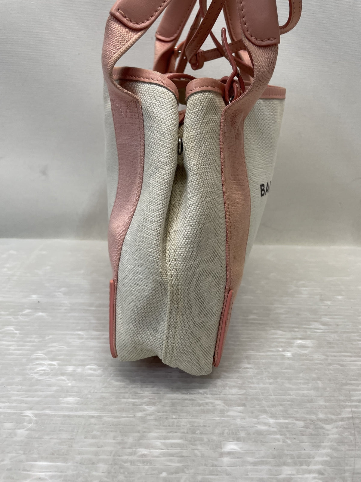 BALENCIAGA ﾈｲﾋﾞｰｶﾊﾞｽXS 2wayｼｮﾙﾀﾞｰﾊﾞｯｸﾞ ﾗｲﾄﾋﾟﾝｸ