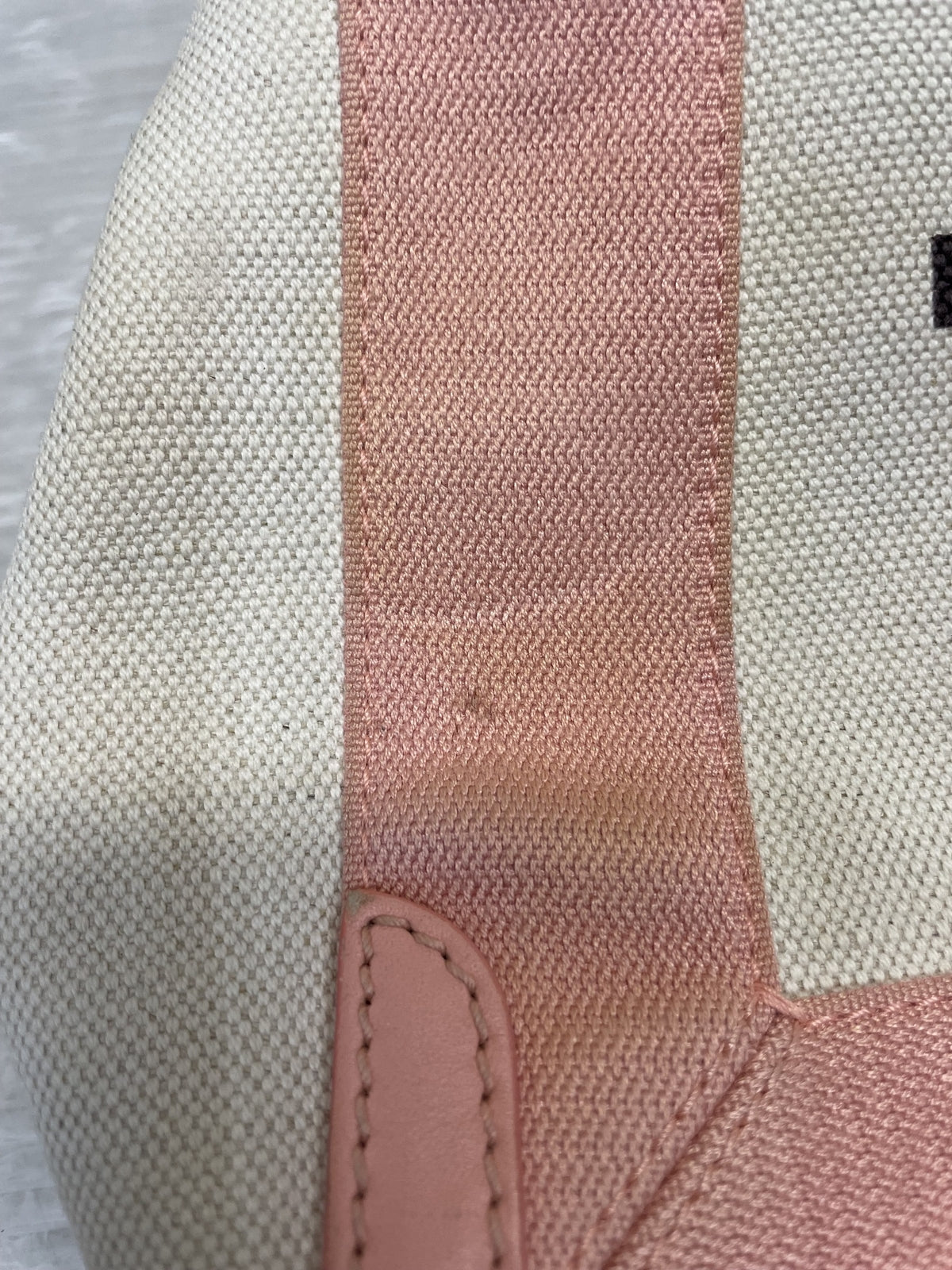 BALENCIAGA ﾈｲﾋﾞｰｶﾊﾞｽXS 2wayｼｮﾙﾀﾞｰﾊﾞｯｸﾞ ﾗｲﾄﾋﾟﾝｸ