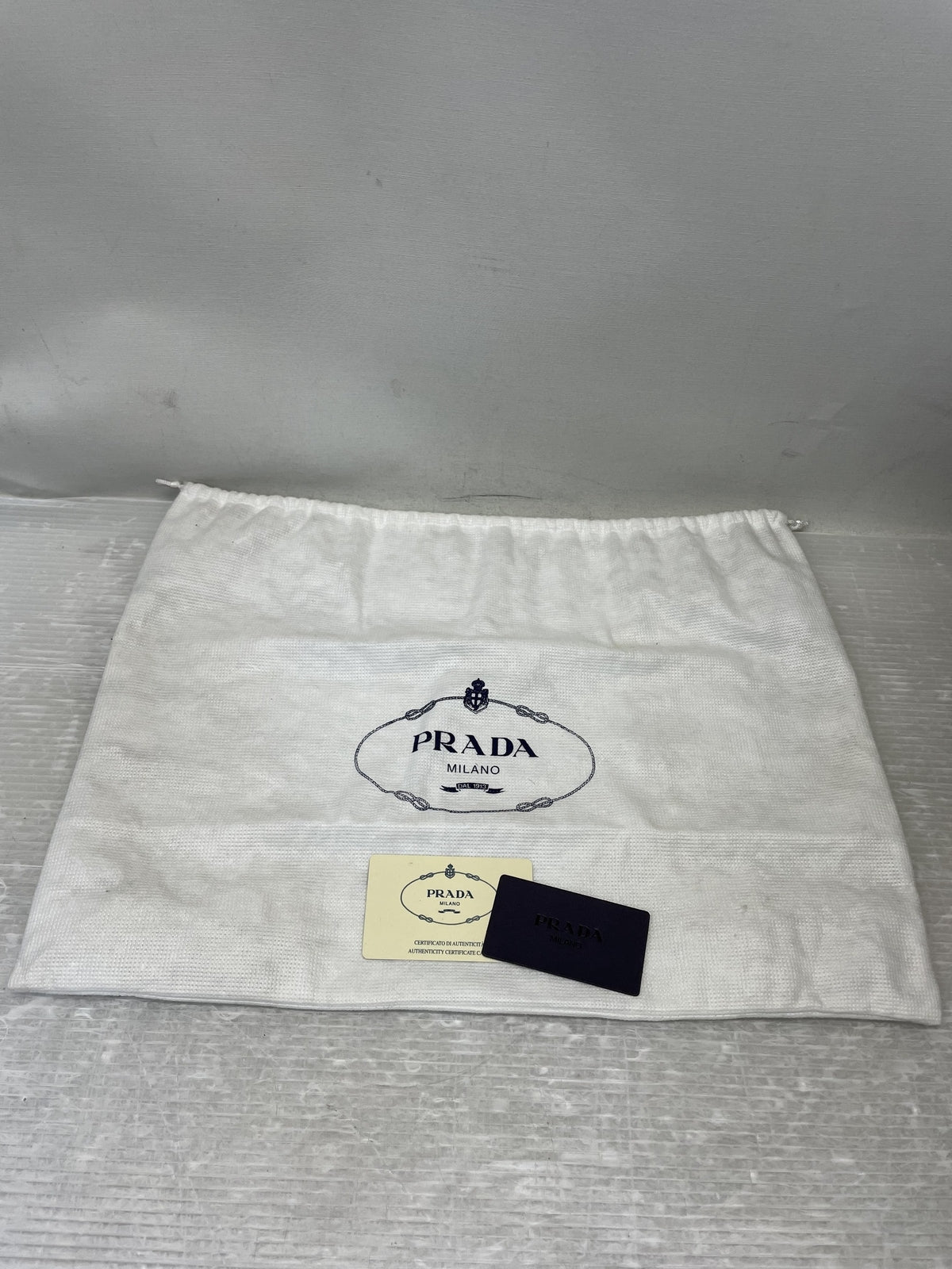 PRADA プラスチックハンドル スクエアハンドバッグ 黒