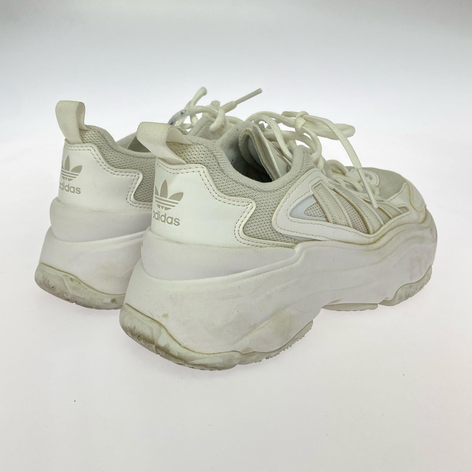 スニーカー adidas Ozgaia IG6047 白 (23.5) 24cm (US6 UK5 1/2 EU38) ホワイト