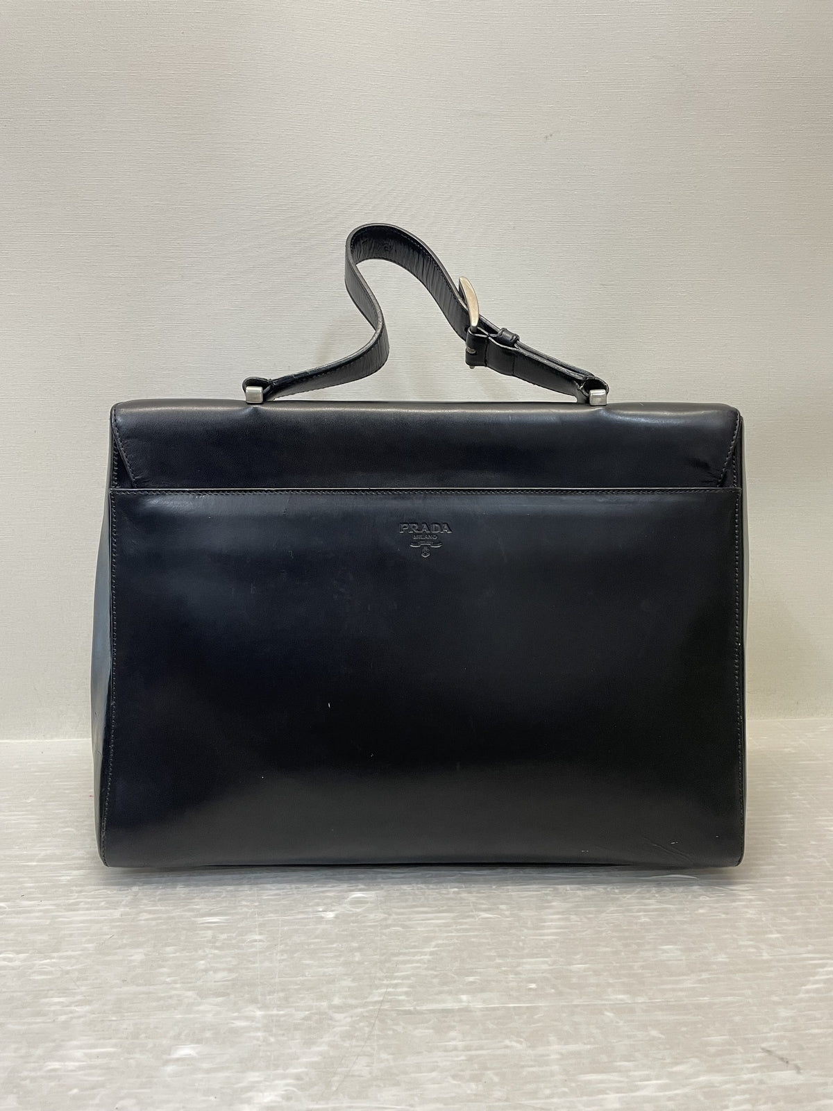PRADA レザーハンドバッグ ブラック