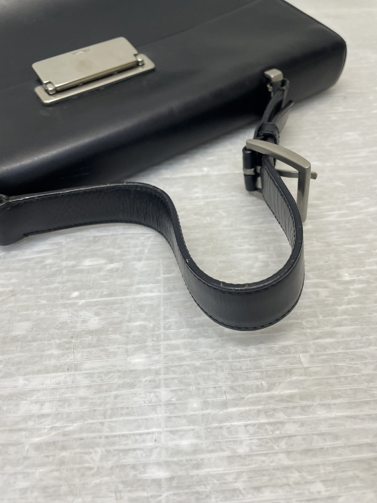PRADA レザーハンドバッグ ブラック