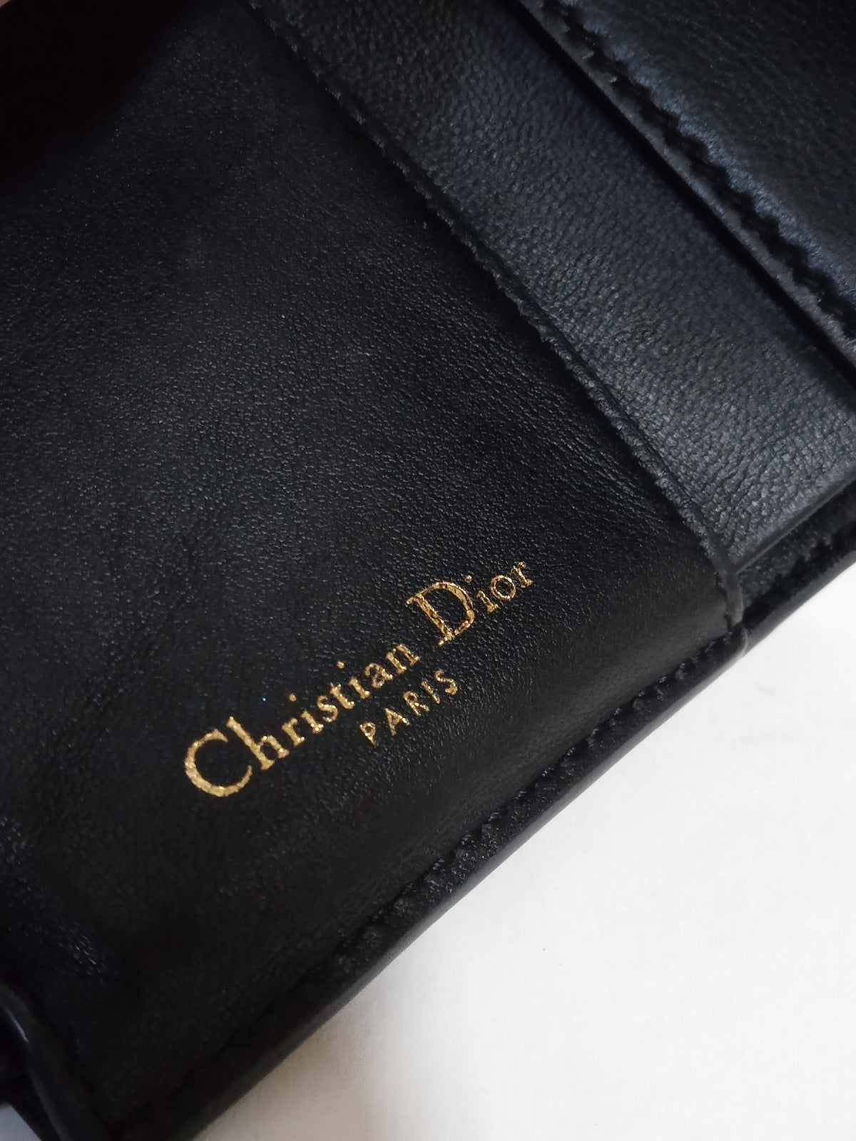 Dior/ﾓﾝﾃｰﾆｭ ﾛｰﾀｽ ｺﾝﾊﾟｸﾄｳｫﾚｯﾄ
