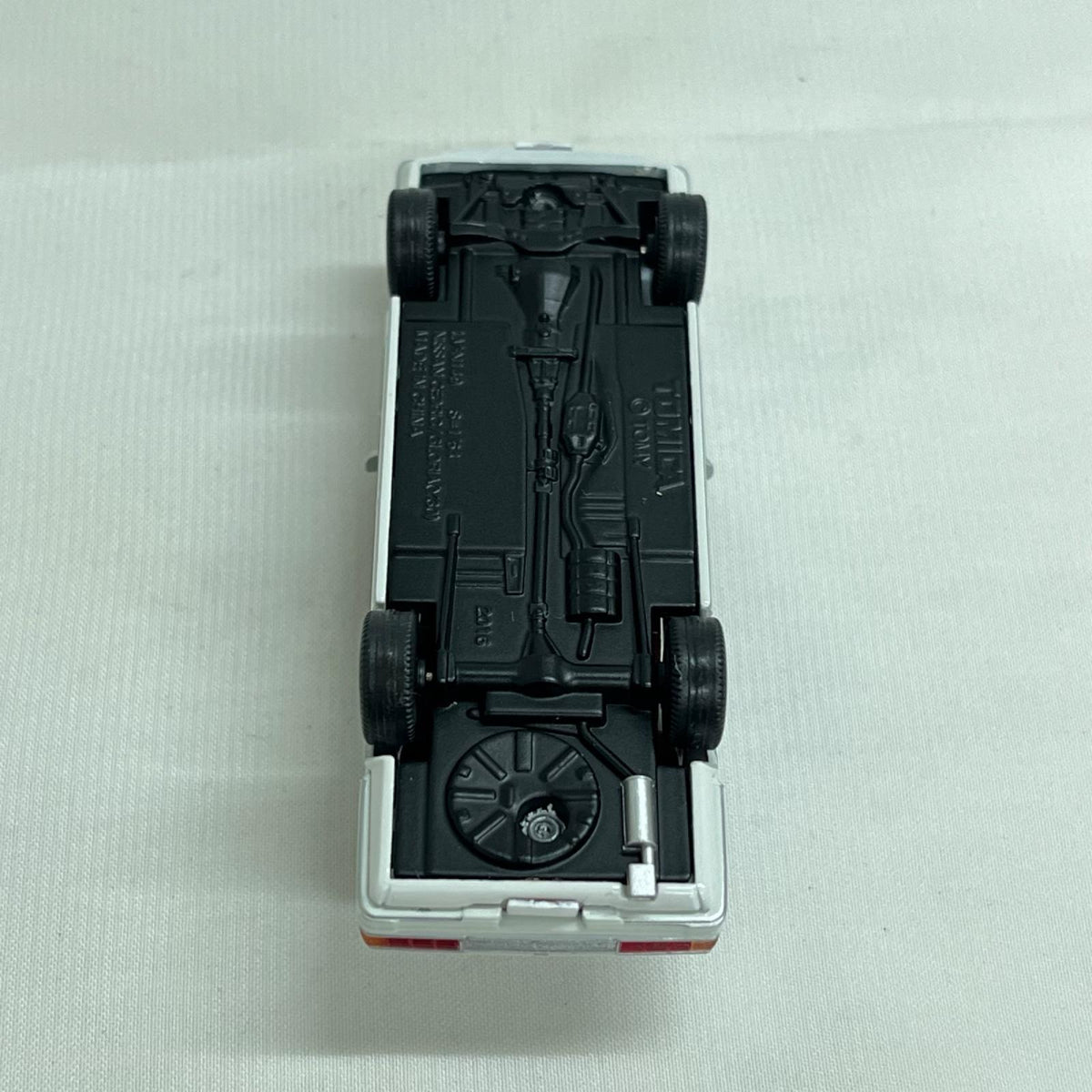 トミカ 日産セドリック 4ドアハードトップ V20 ターボ SGL 84年式 TOMYTEC トミカ