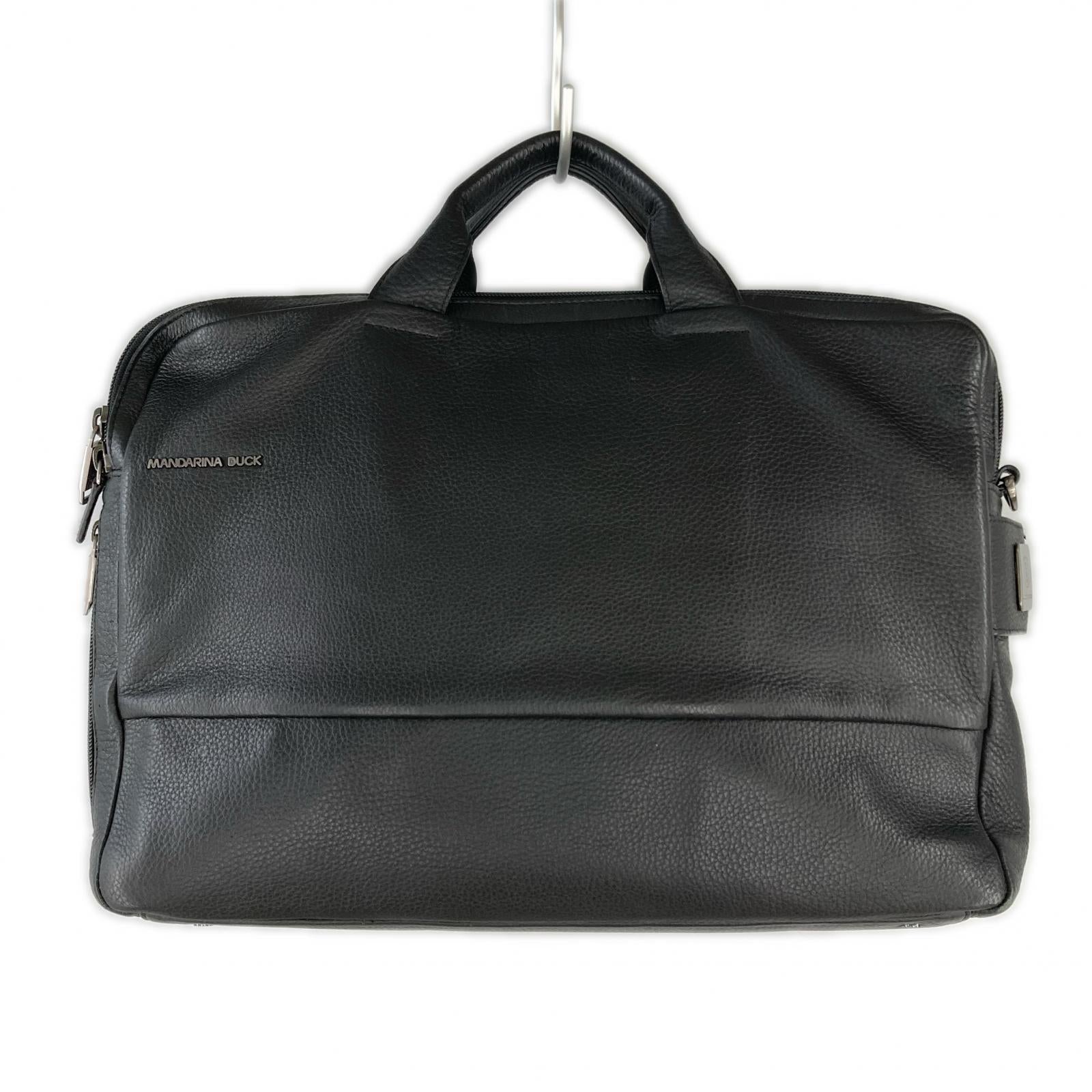 ショルダーバッグ MANDARINA　DUCK　ブリーフバッグ ブラック