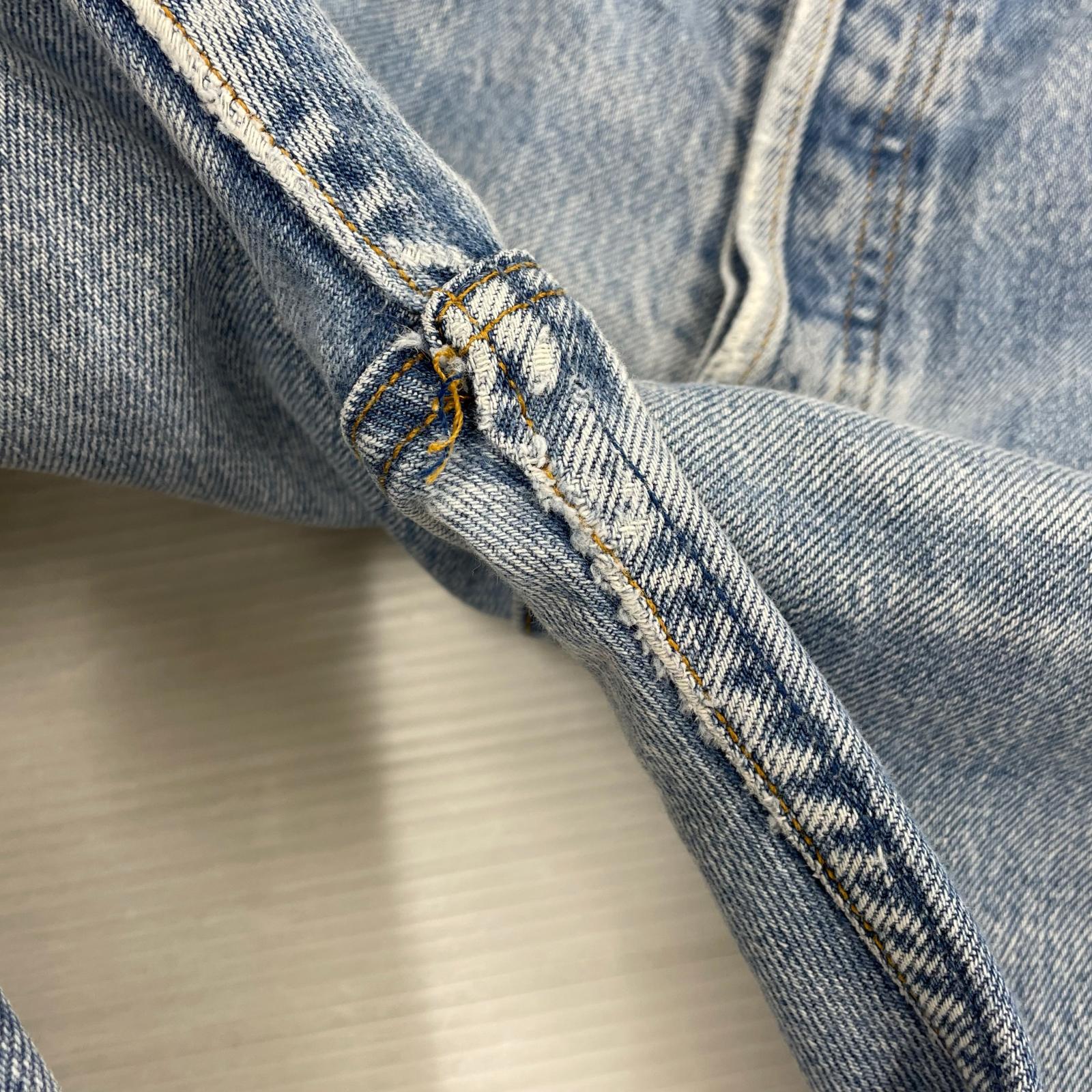 デニムパンツ Levi's リメイクサイドライン デニムパンツ 青 ブルー