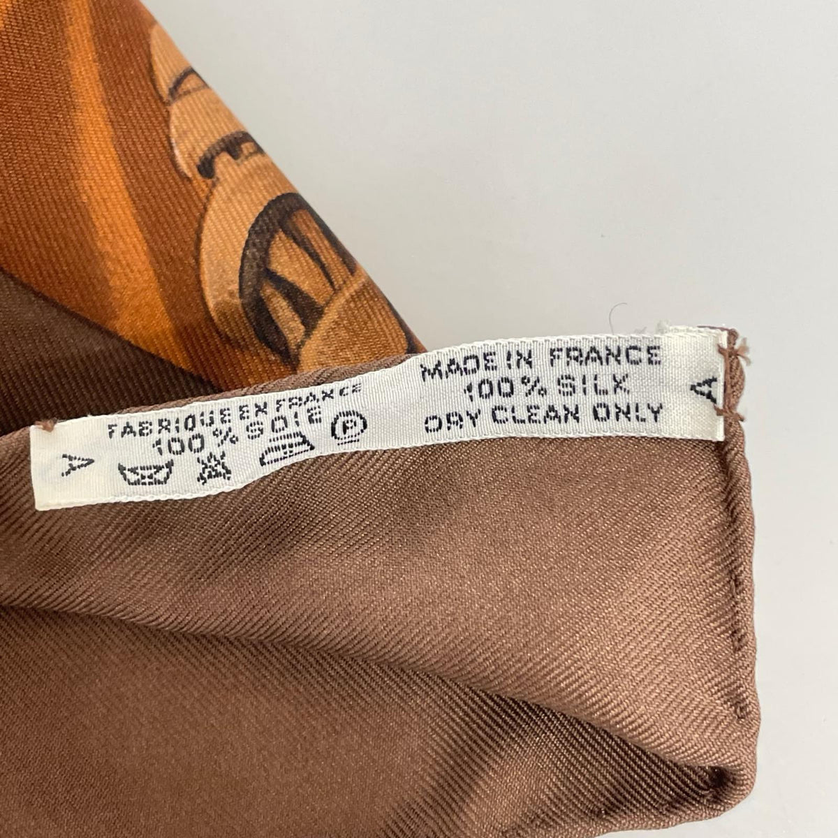 HERME　カレ90 鷹