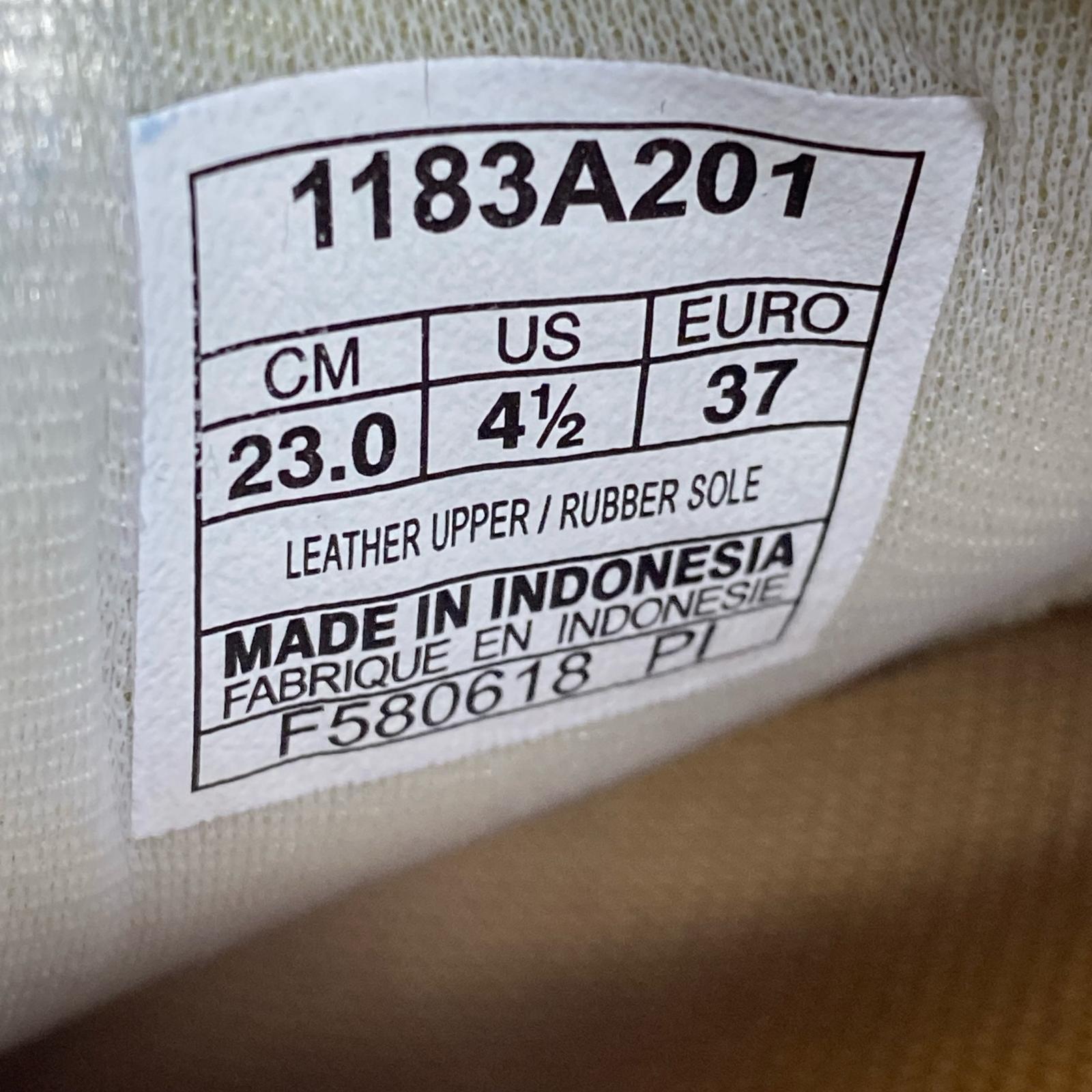 スニーカー ONITSUKA TIGER MEXICO 66 23.0cm 1183A201 キャメル 23cm (US5 UK4 1/2 EU36)